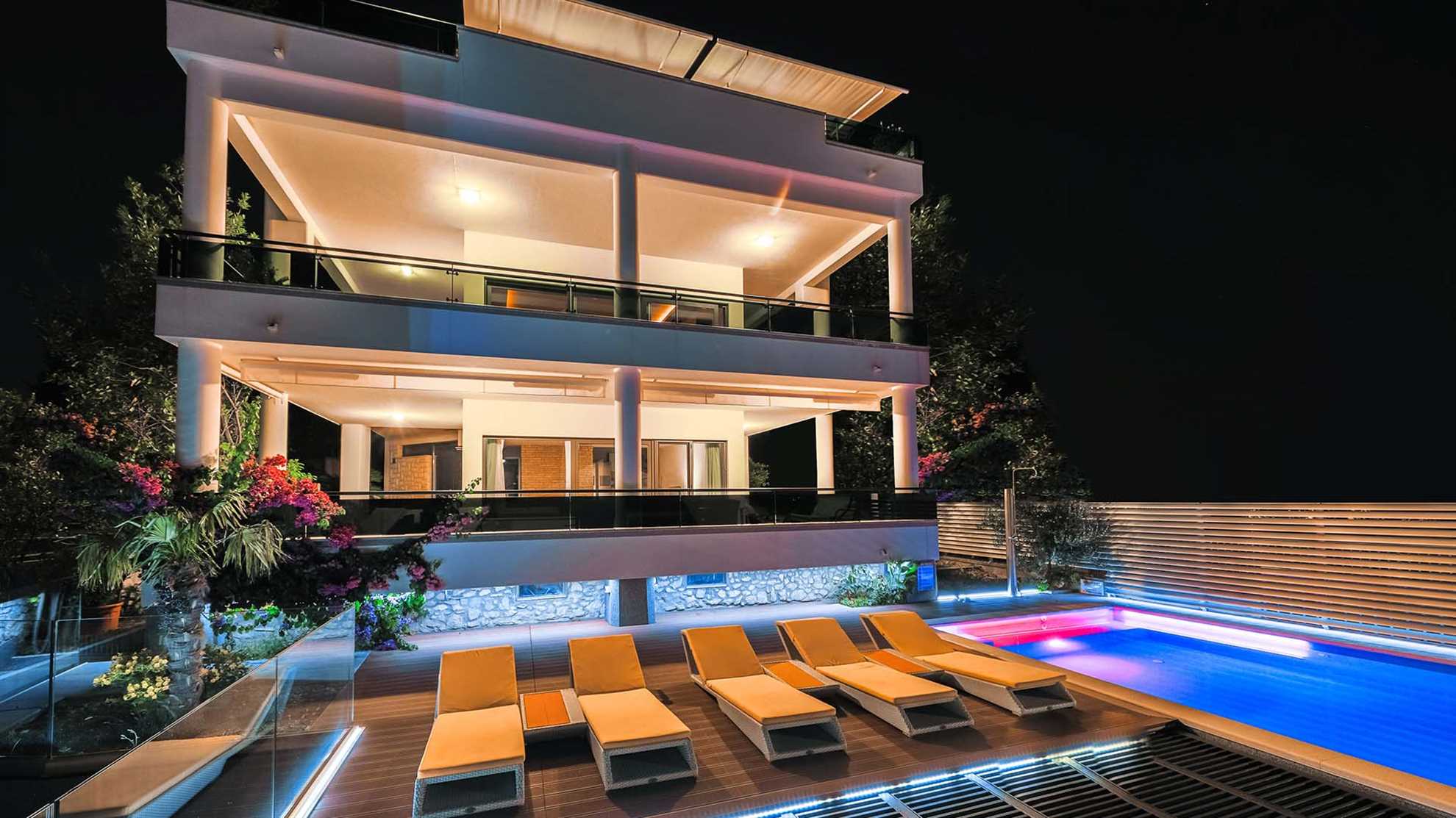 Luxurious villa with stunning view in Podstrana