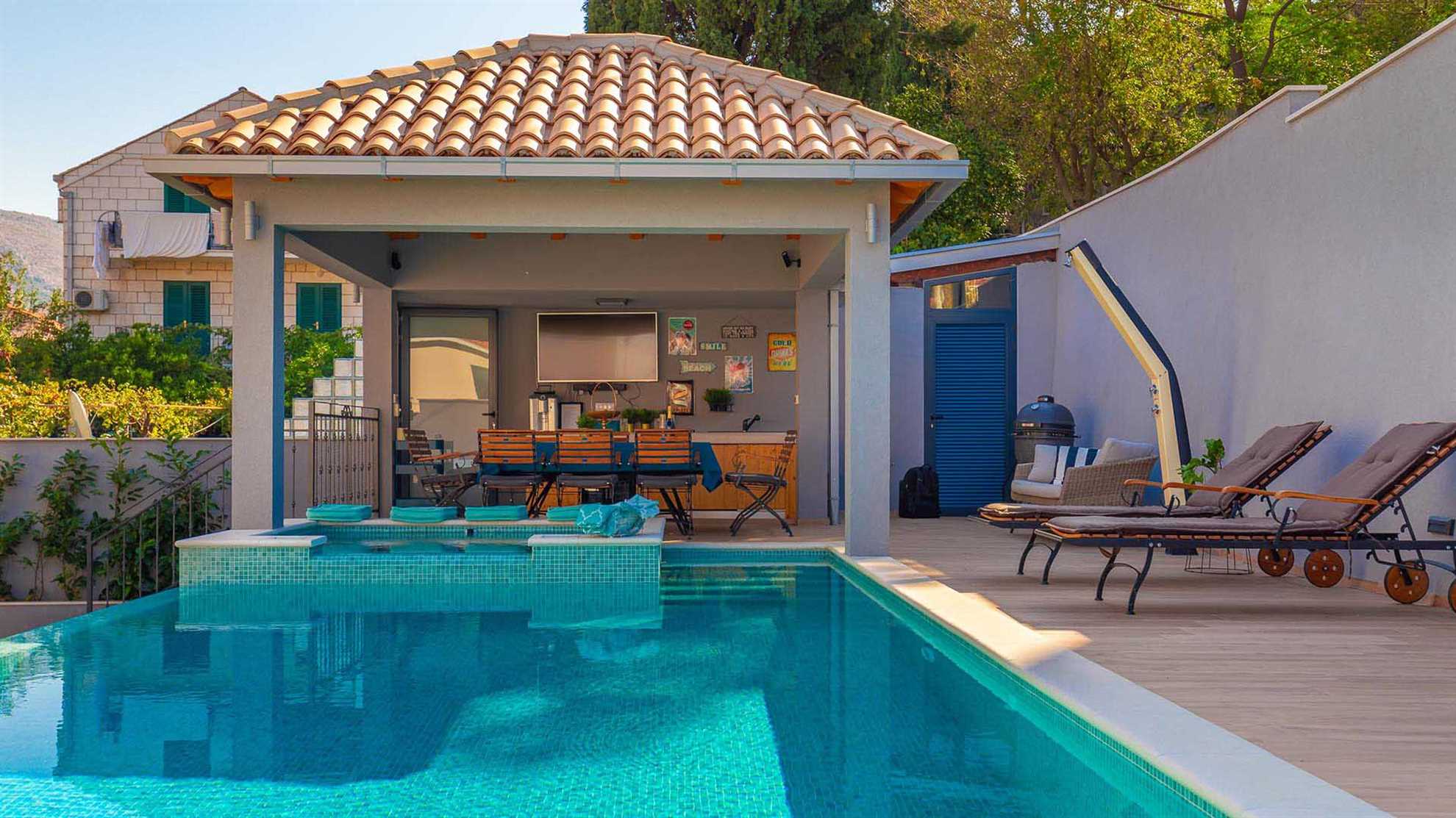 A modern vacation house in Dubrovnik with a pool