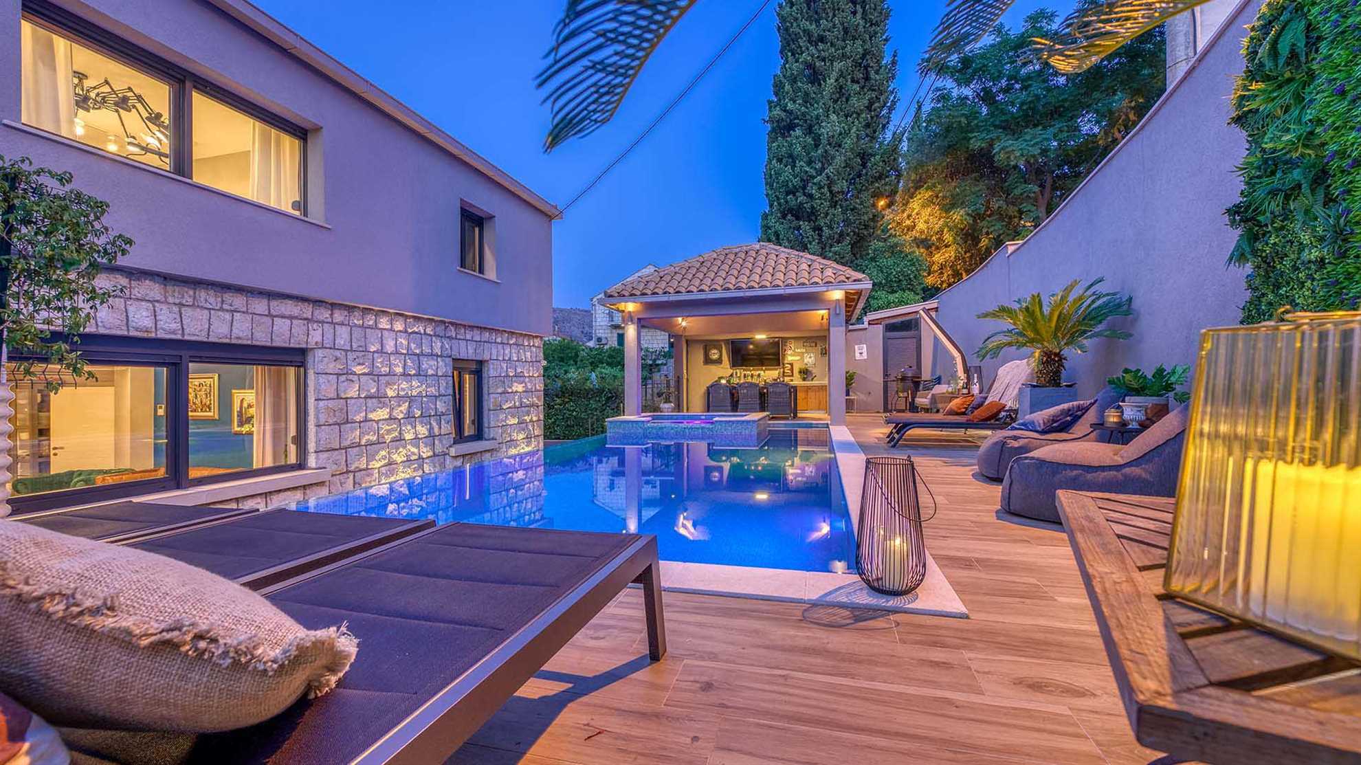 A modern vacation house in Dubrovnik with a pool