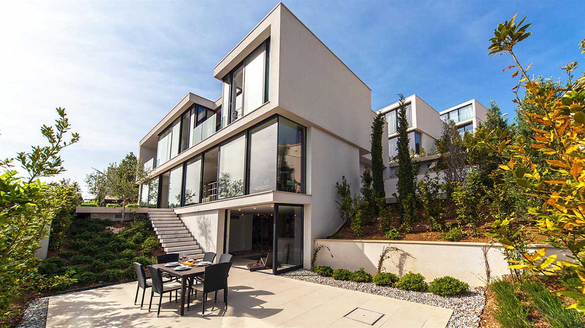 Golden Rays Villa 4