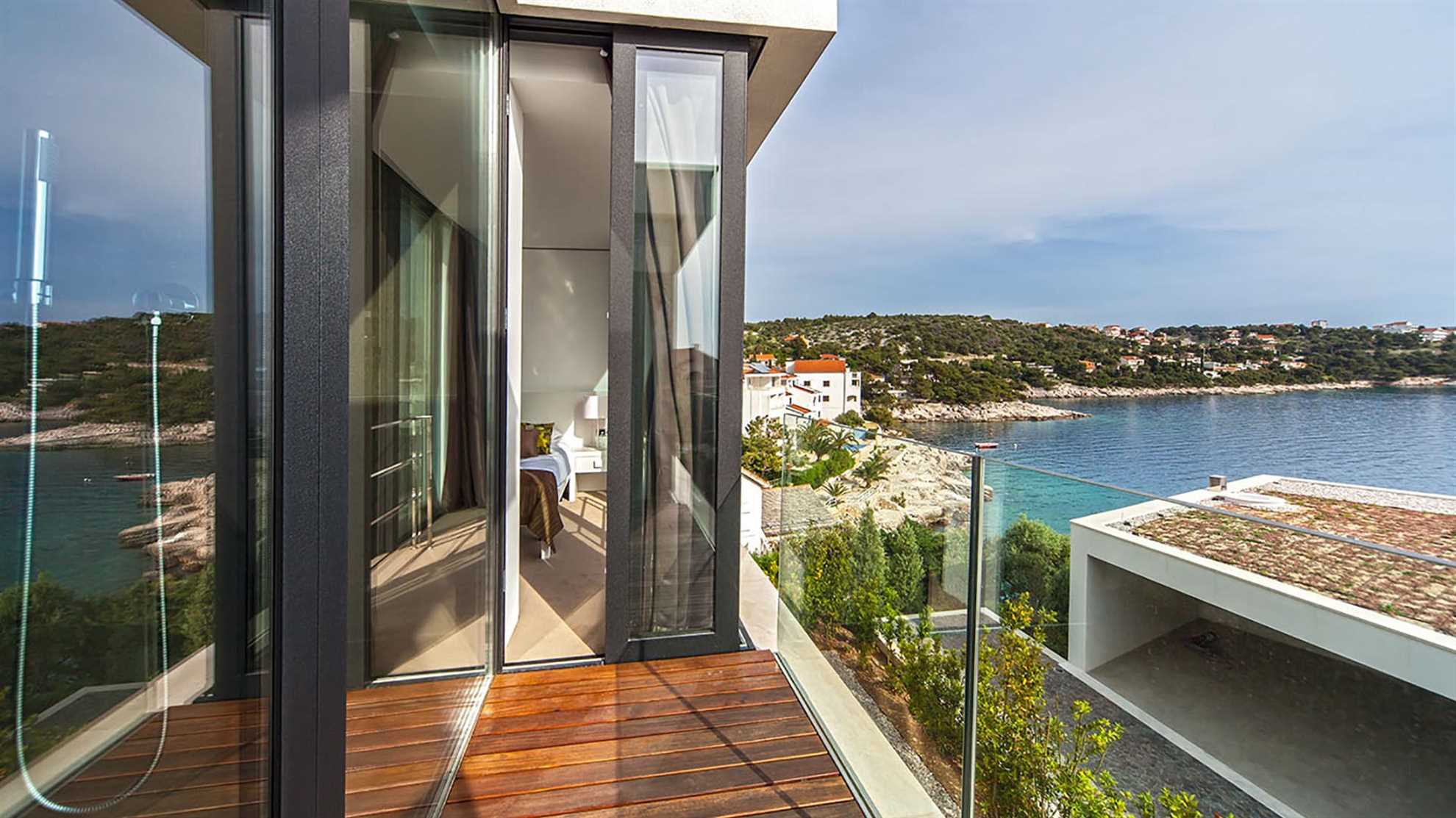 Golden Rays Villa 4