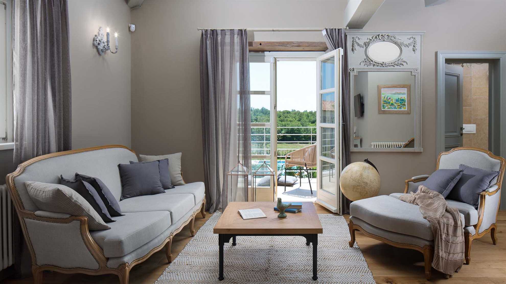 Modern countryside villa with swimming pool in Kanfanar