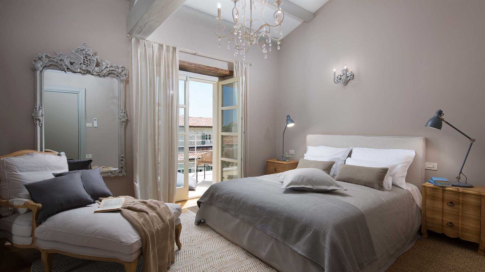 Modern countryside villa with swimming pool in Kanfanar
