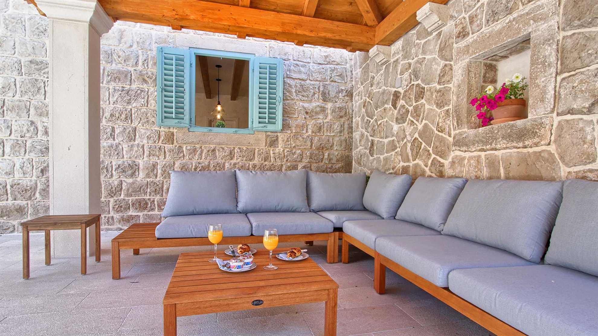 A heritage villa from the 18th century in Cavtat