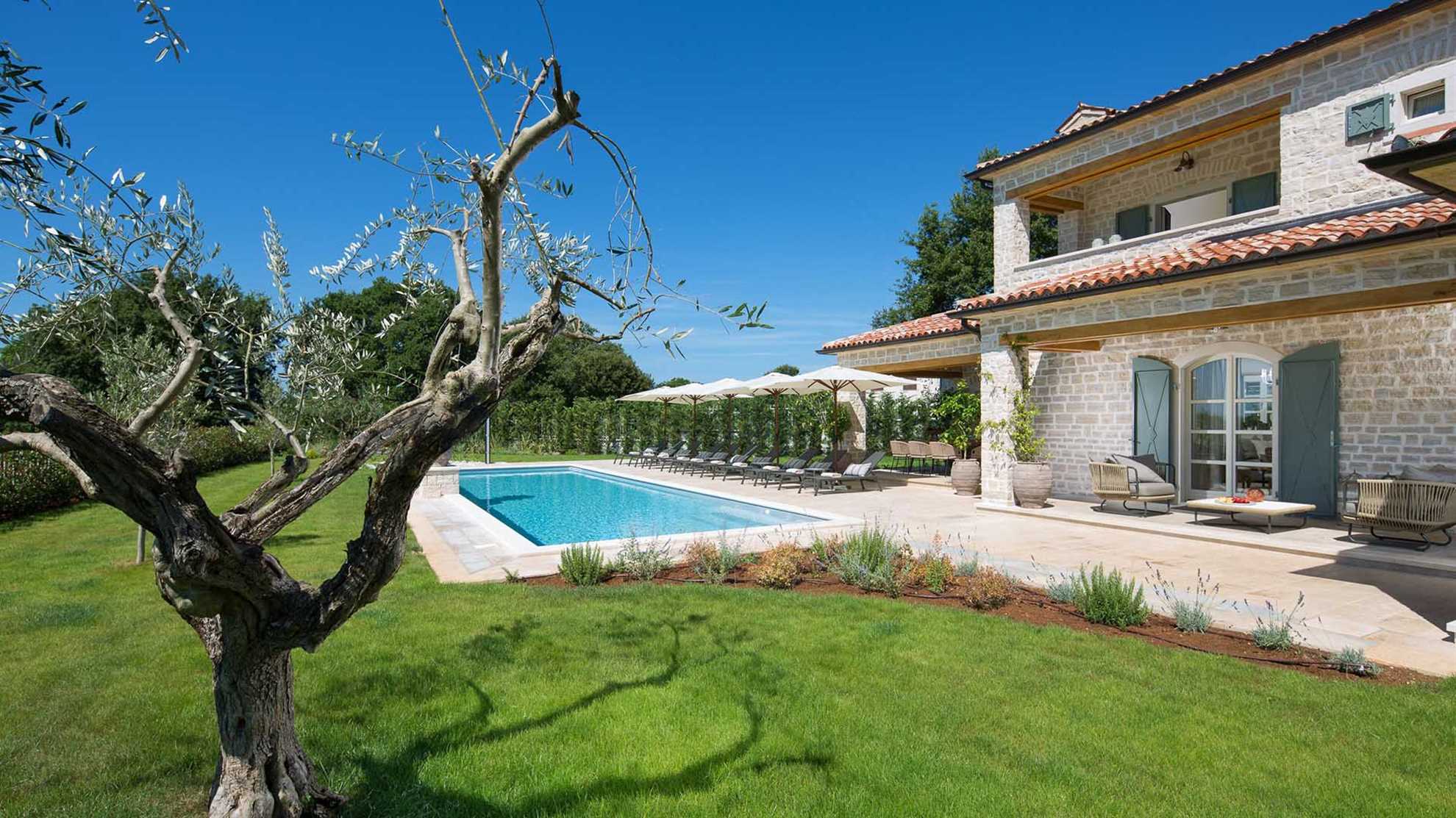 An elegant countryside holiday home in Kanfanar