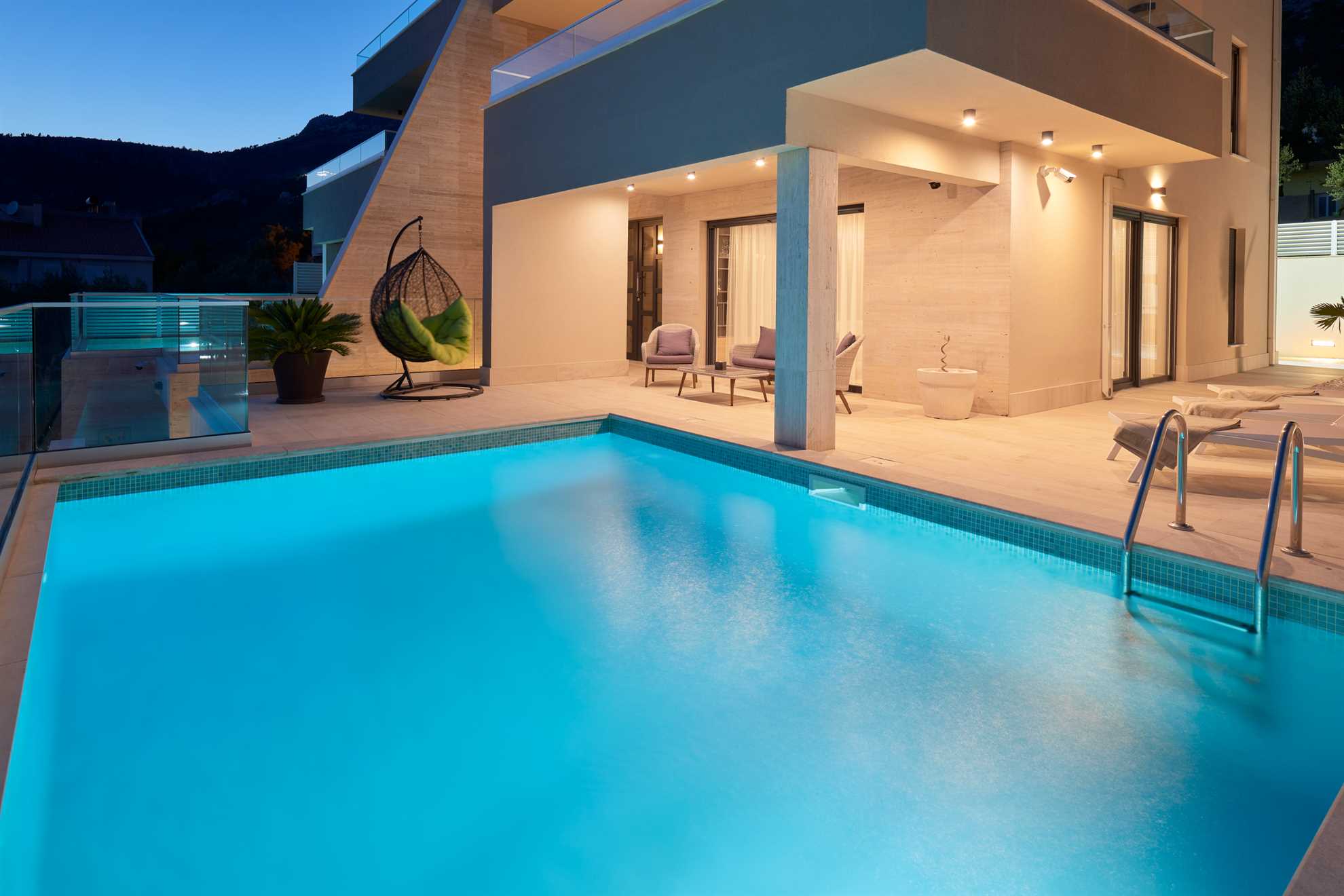Modern villa with sea view and swimming pool
