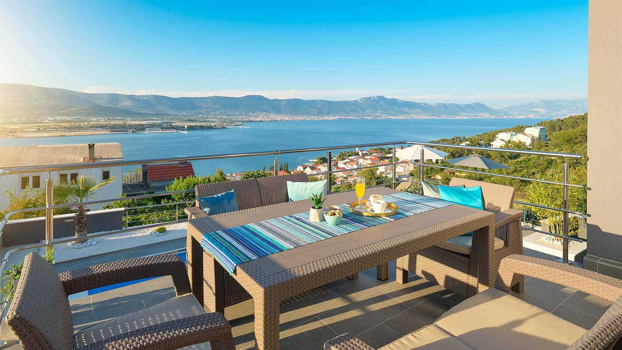 Charming villa with beautiful pool in Trogir
