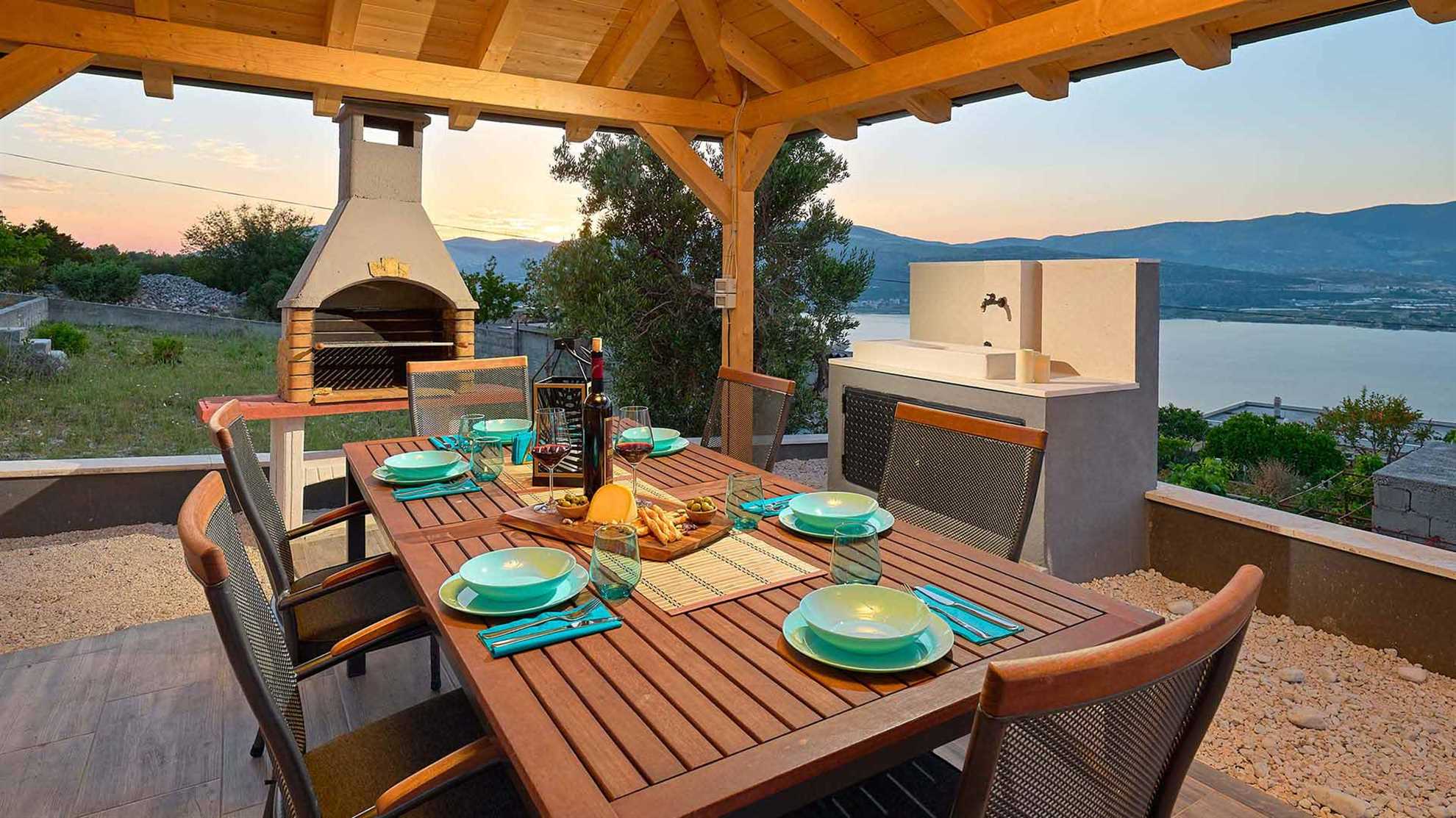 Charming villa with beautiful pool in Trogir