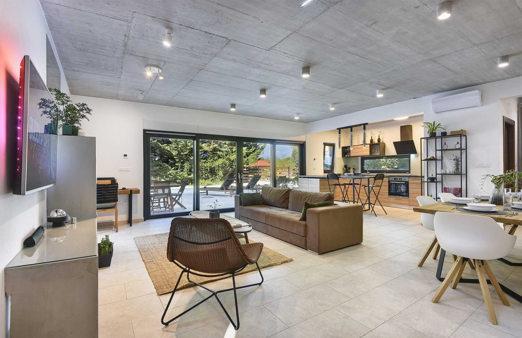Elegant poolside villa in a pine forest in Banjole