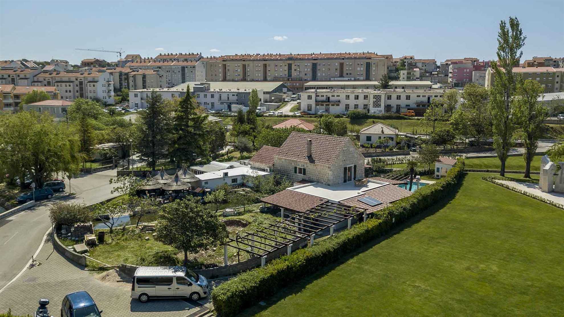 Poolside villa on special location in Solin