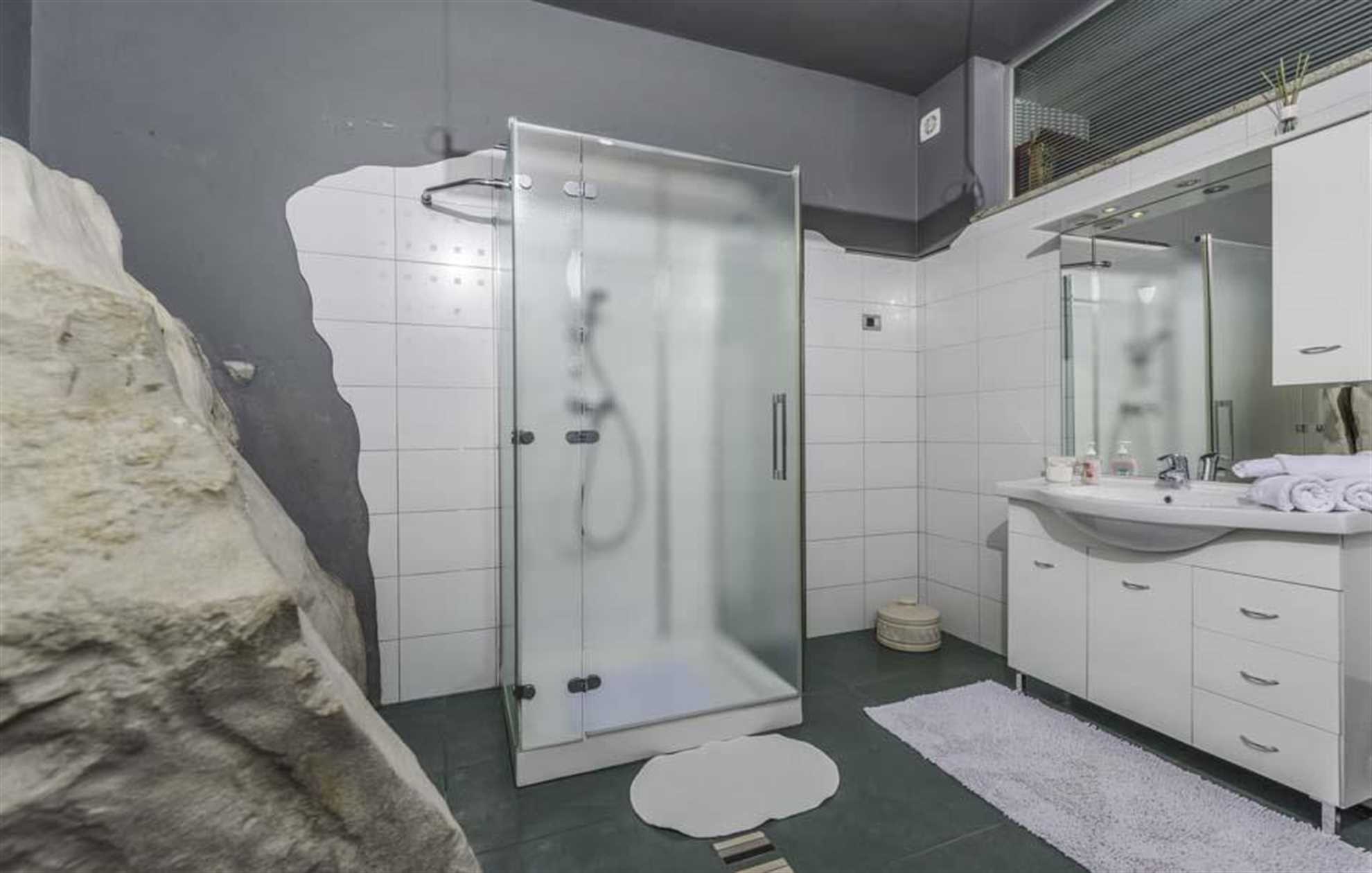 Family villa in Labin with a swimming pool