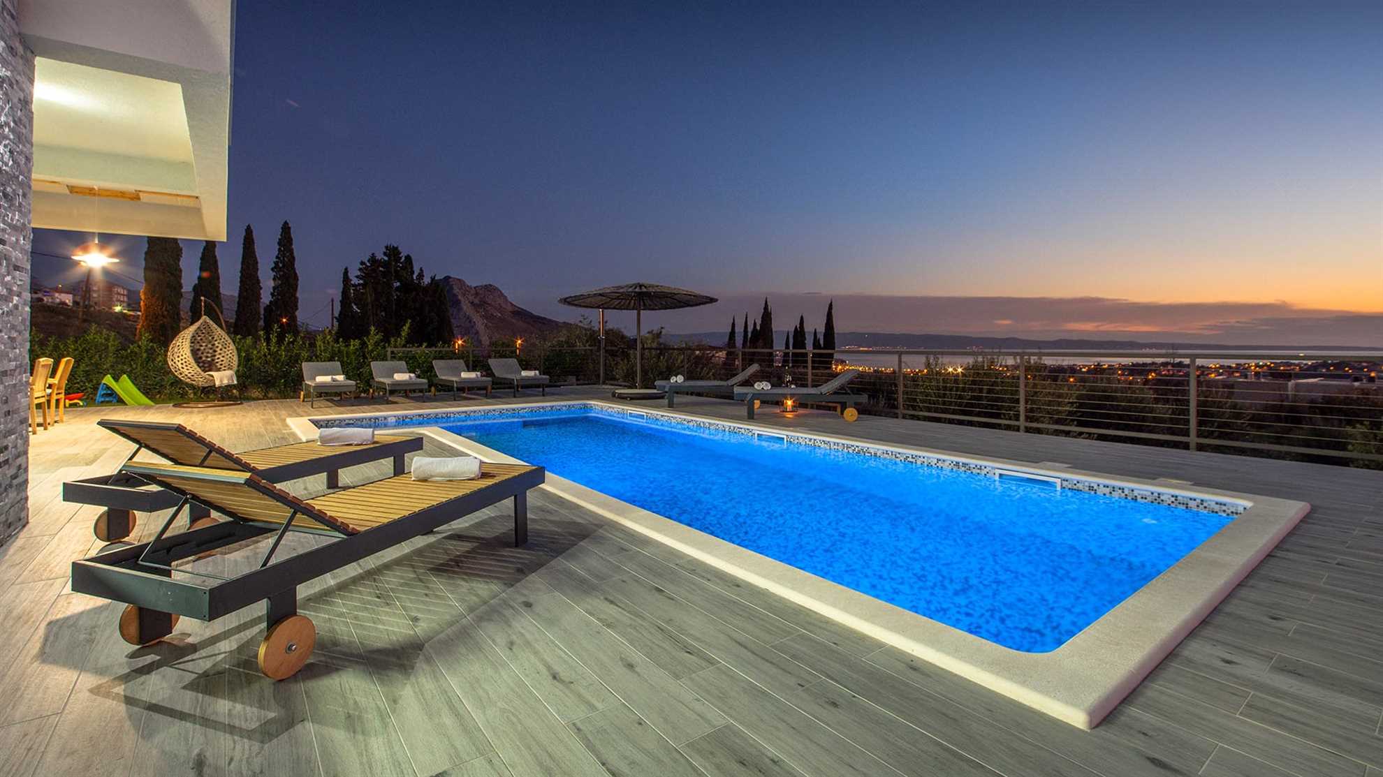 A wonderfull poolside villa in Solin