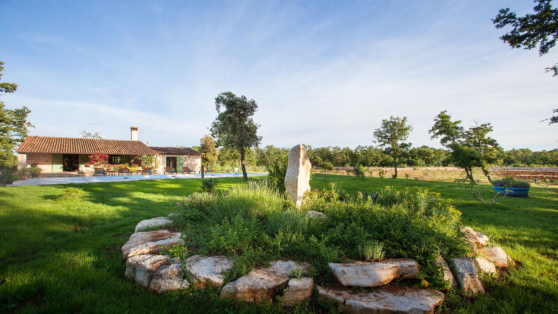 Lovely rural villa with a swimming pool in Bale