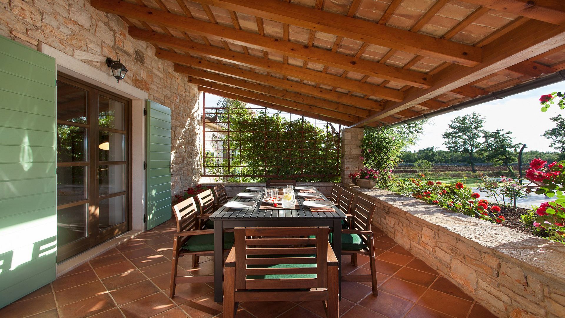 Lovely rural villa with a swimming pool in Bale
