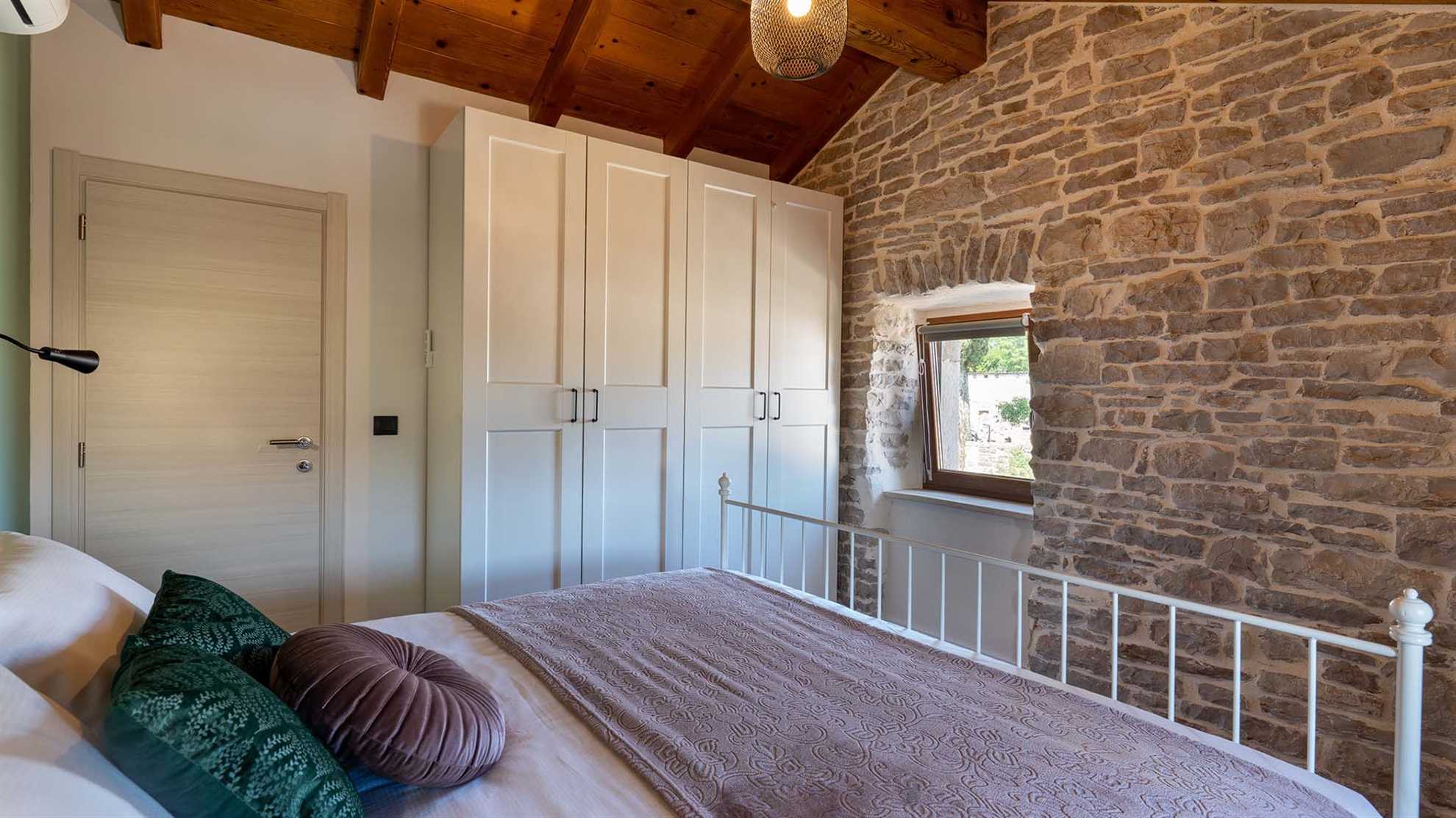 A small family villa in Pazin with a swimming pool