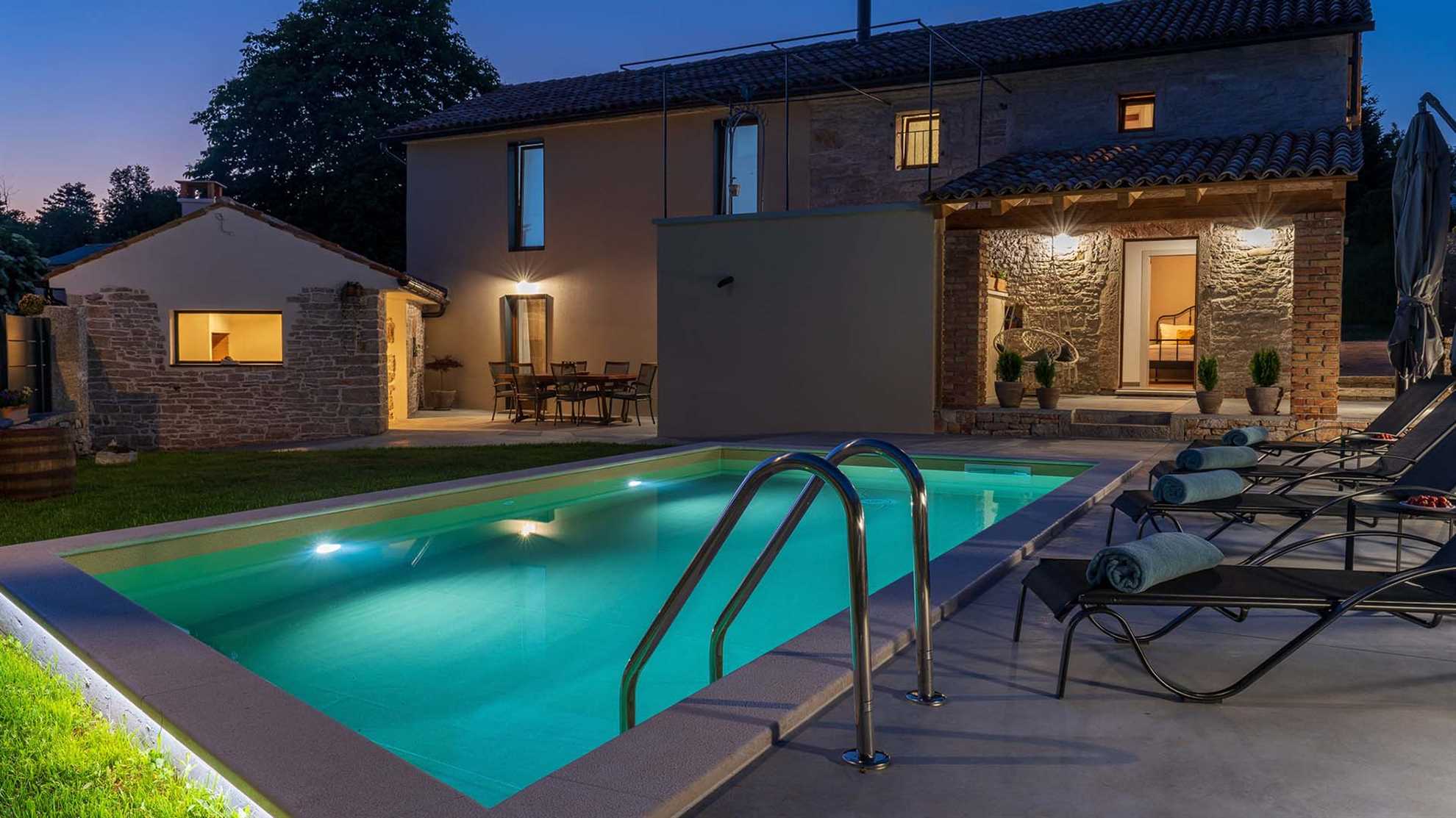 A small family villa in Pazin with a swimming pool