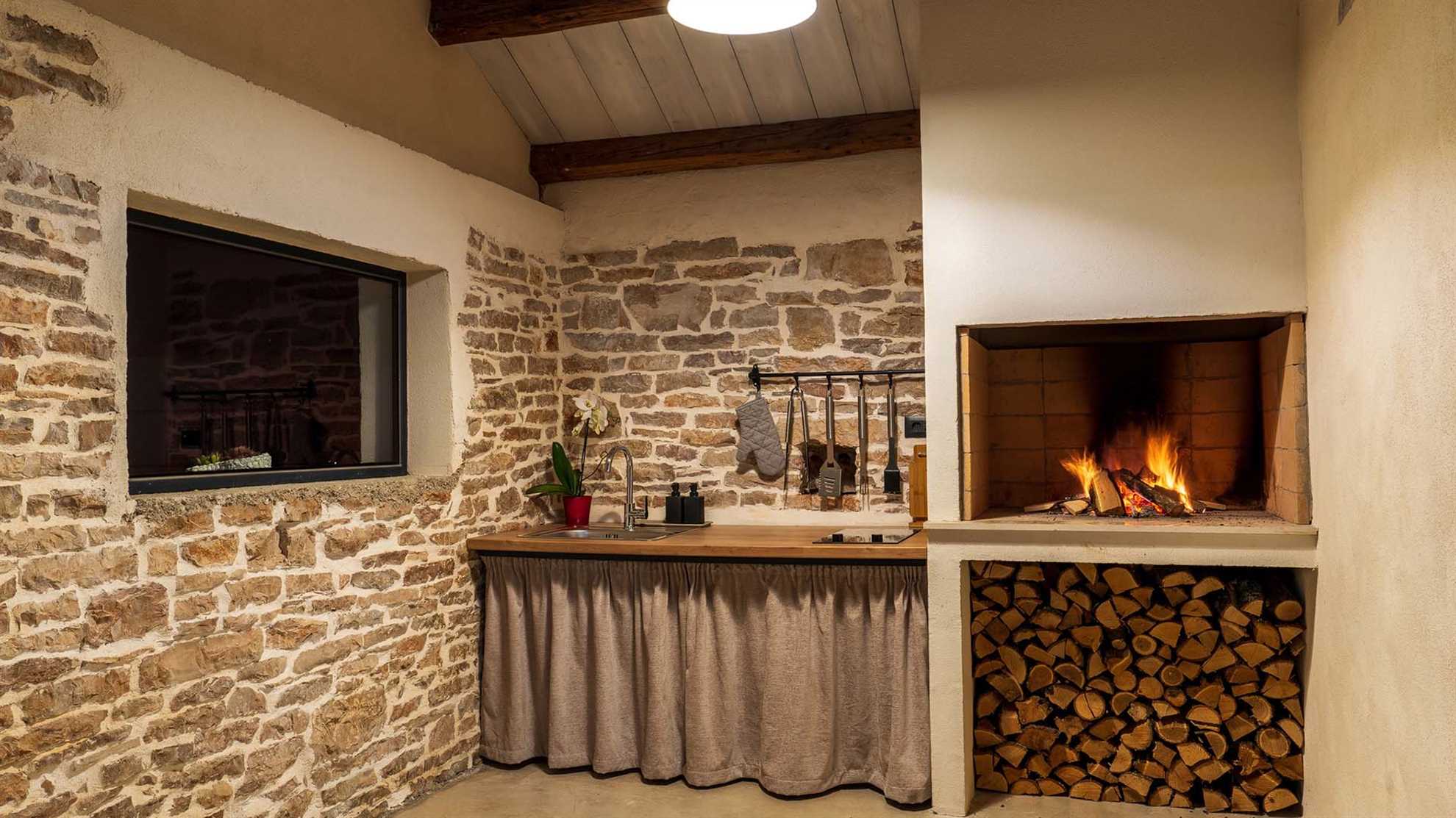 A small family villa in Pazin with a swimming pool