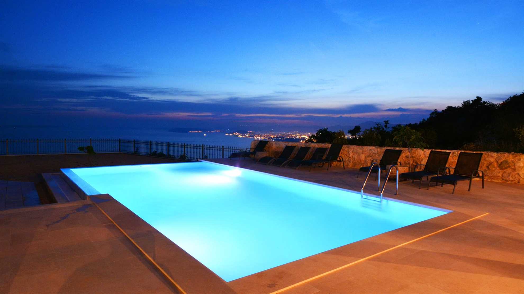 Villa for large groups in Podstrana near Split