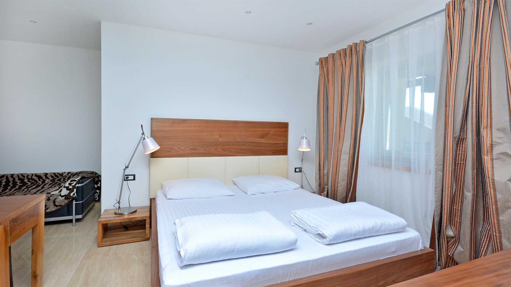 Villa for large groups in Podstrana near Split