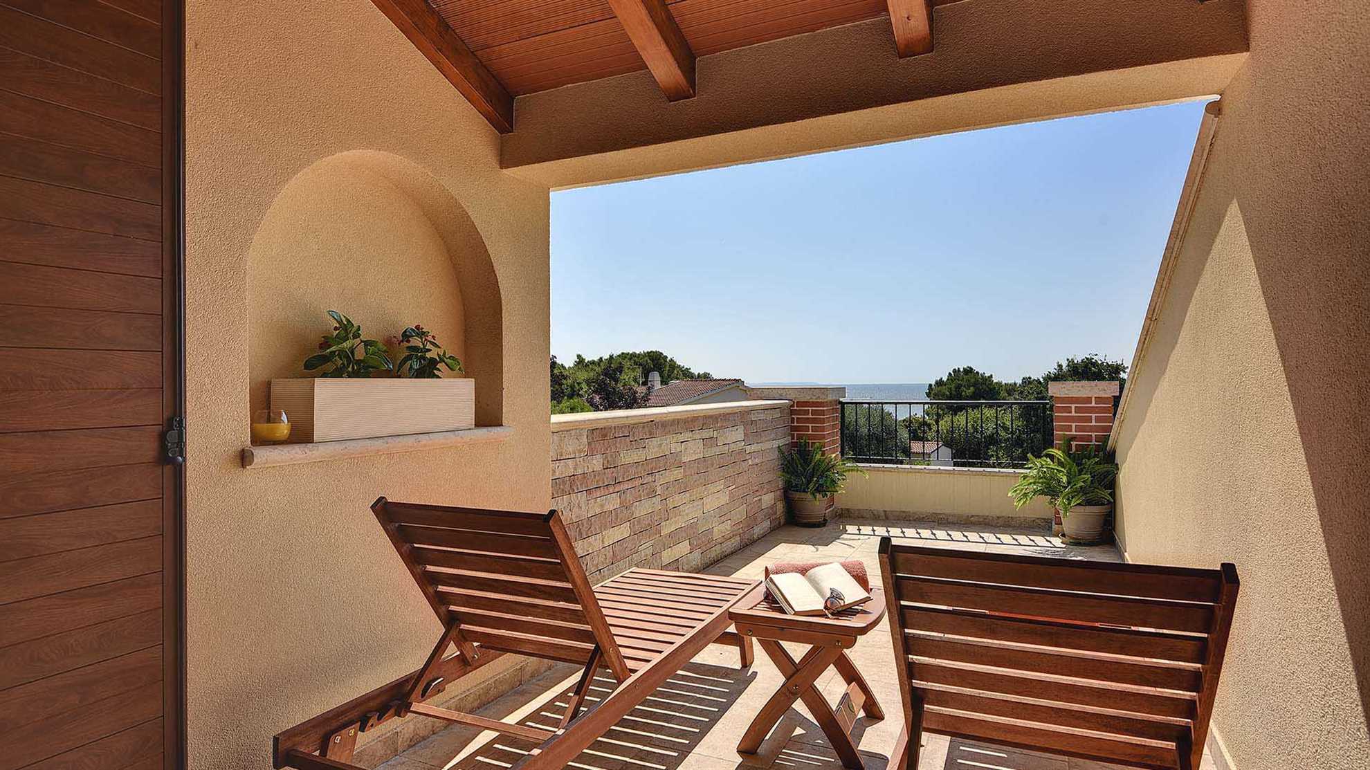 A modern, poolside villa in Premantura, Istria