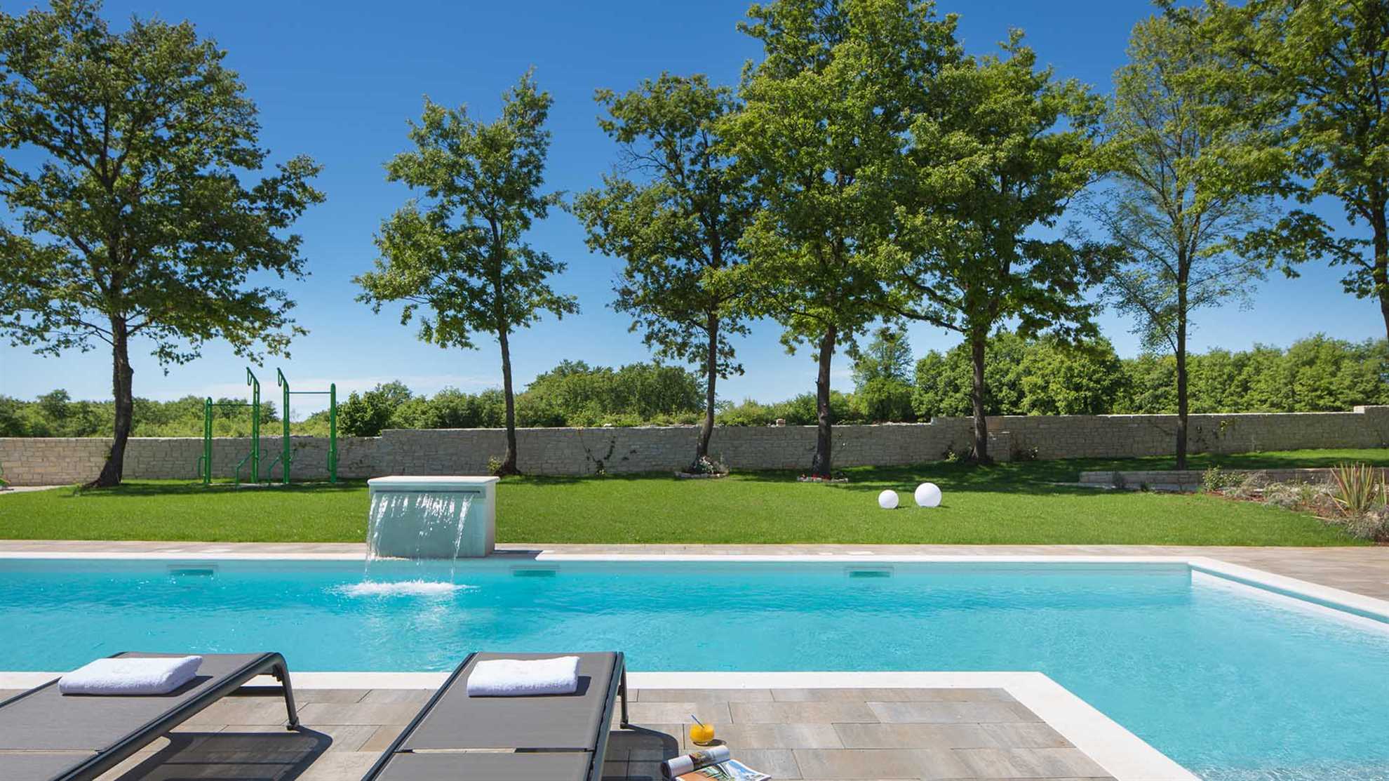 Stylish luxury villa with stunning swimming pool