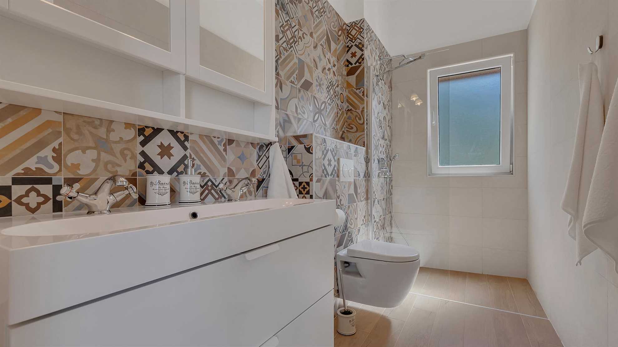 Poolside villa in Makarska with stunning sea view