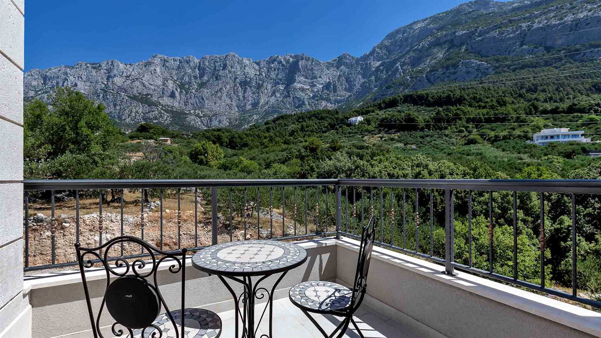 Poolside villa in Makarska with stunning sea view