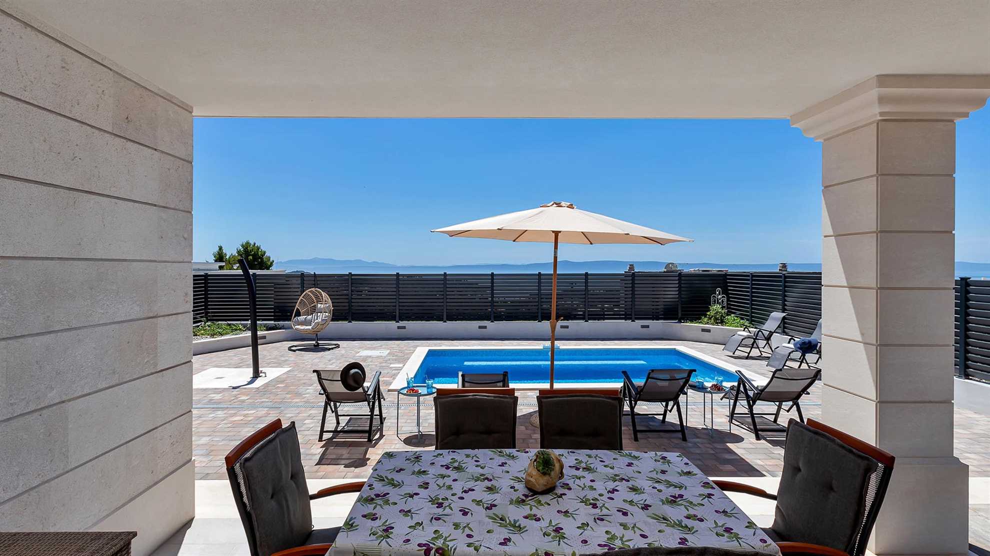 Poolside villa in Makarska with stunning sea view