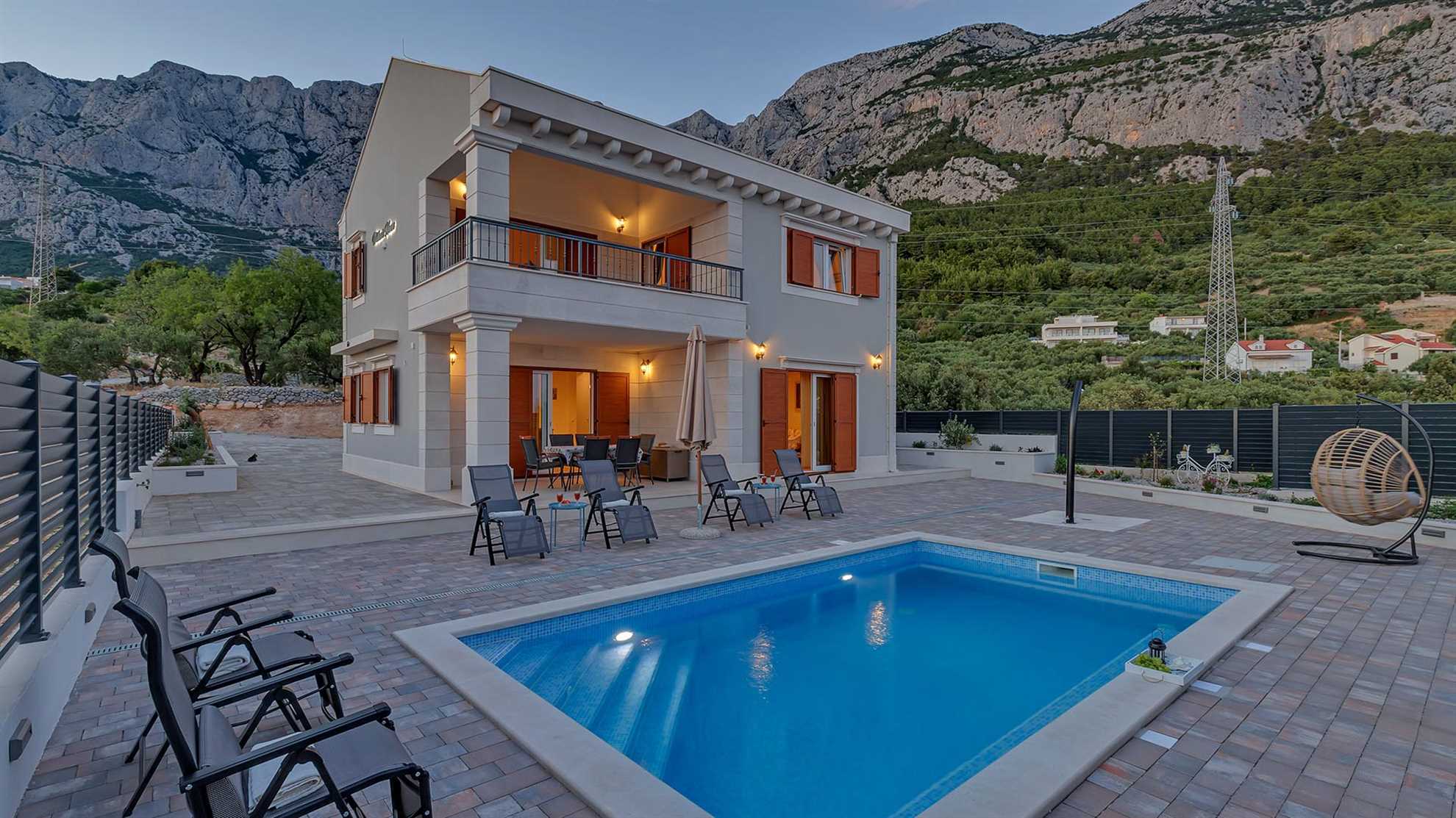 Poolside villa in Makarska with stunning sea view