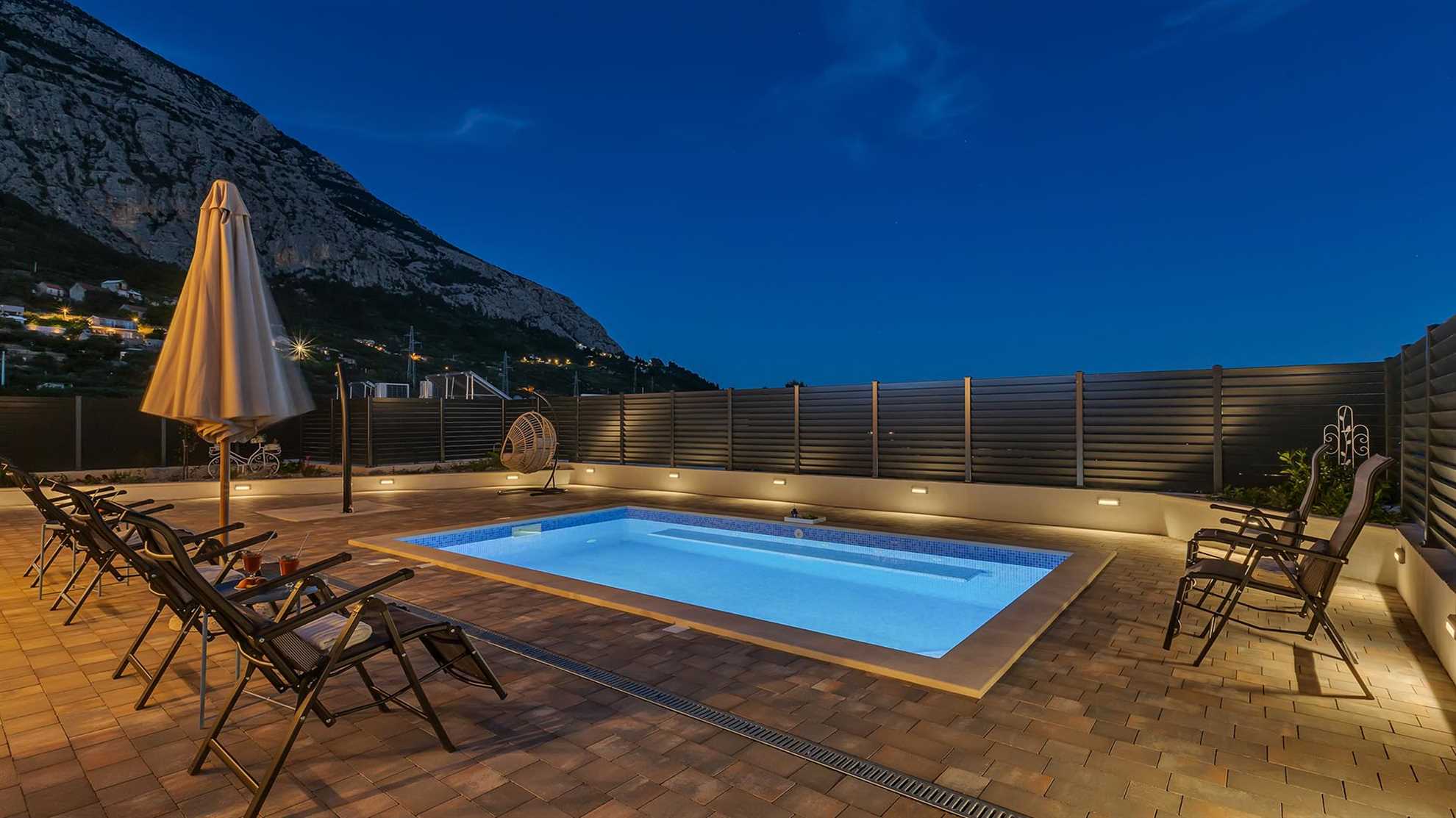 Poolside villa in Makarska with stunning sea view