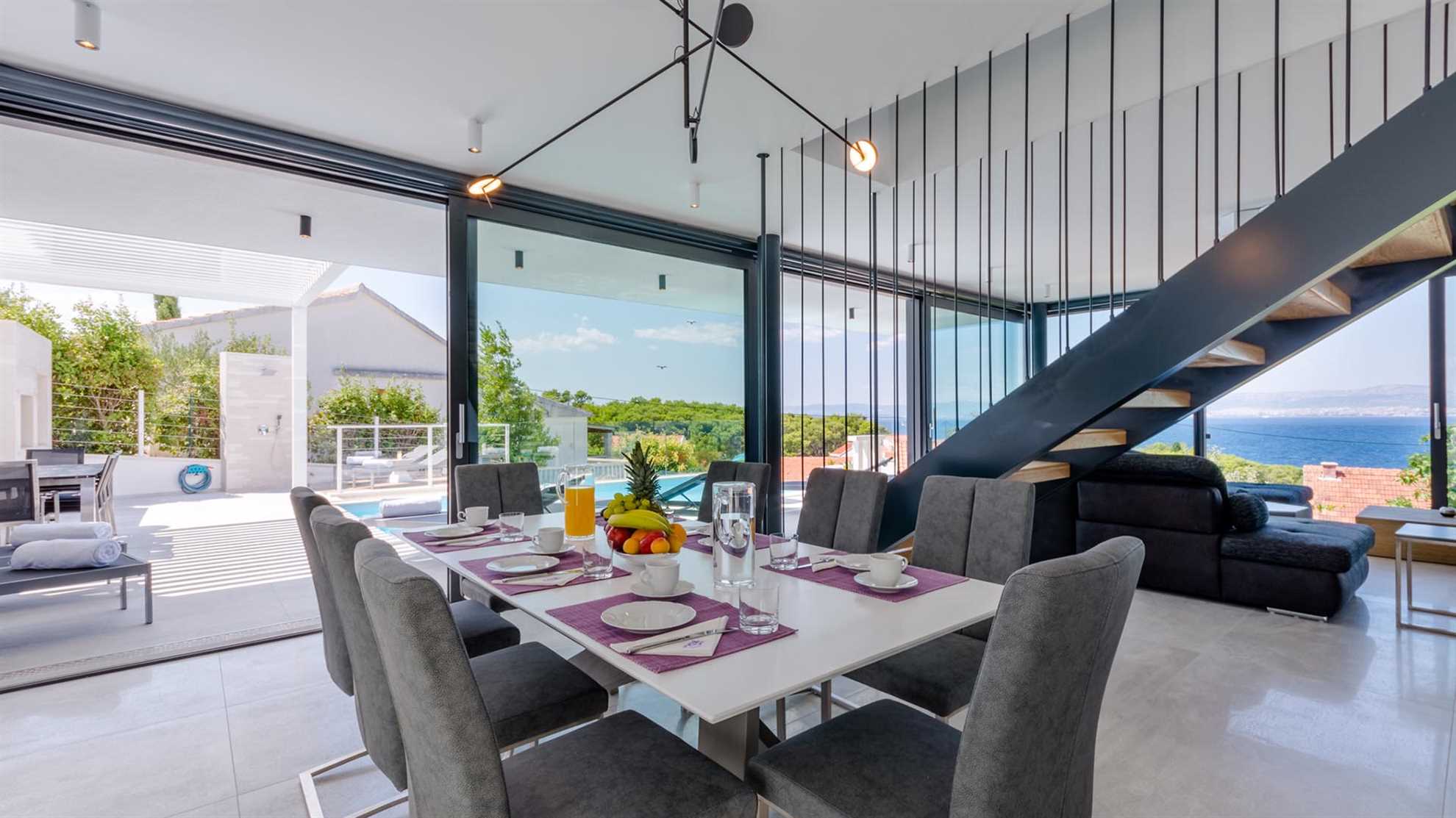 The beautiful, contemporary villa in Sutivan