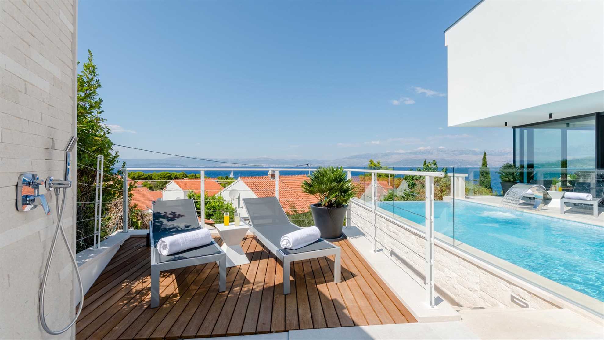 The beautiful, contemporary villa in Sutivan