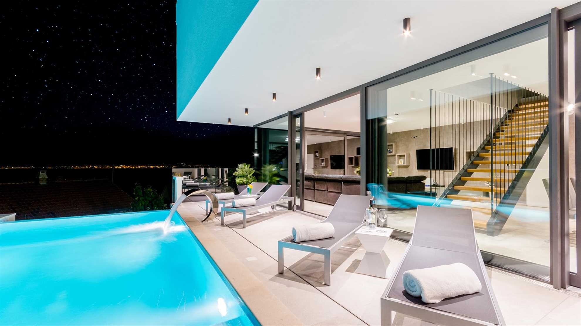 The beautiful, contemporary villa in Sutivan