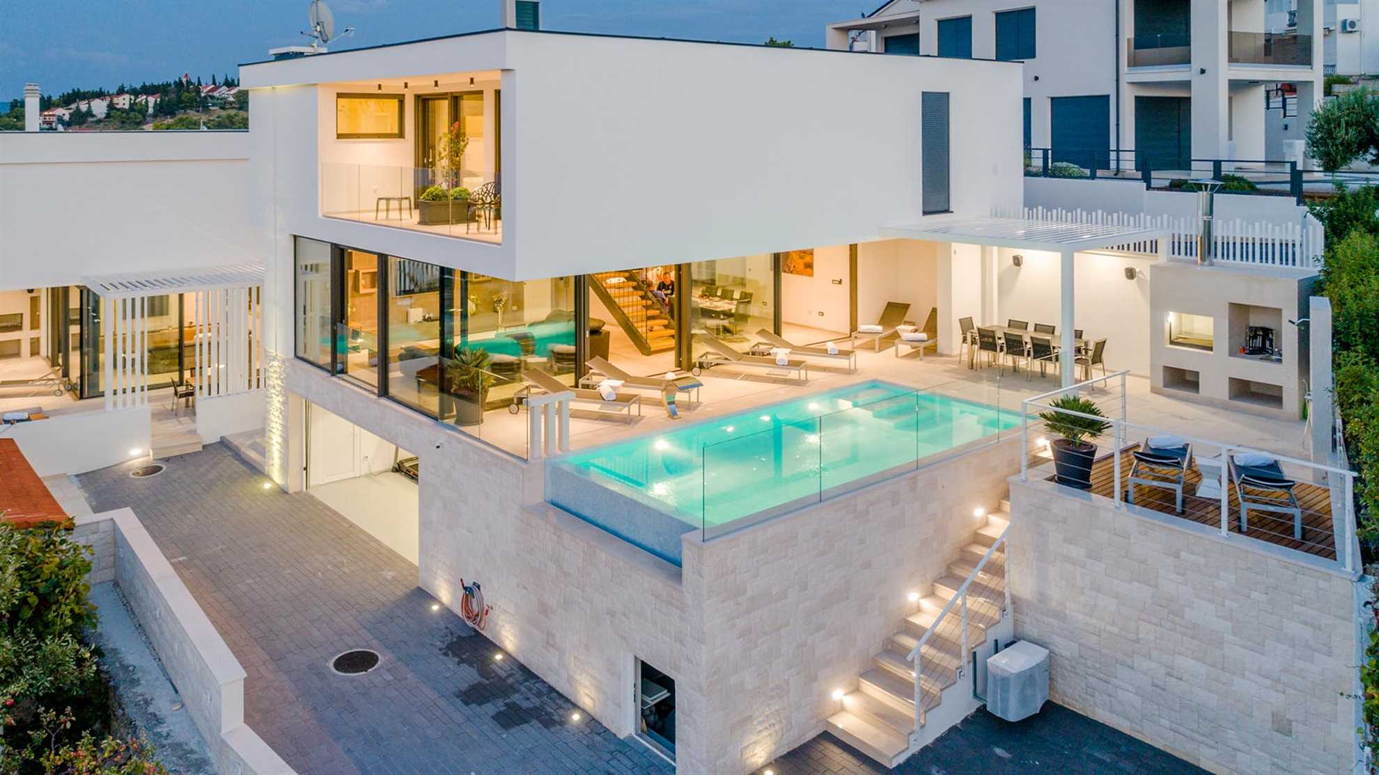 The beautiful, contemporary villa in Sutivan