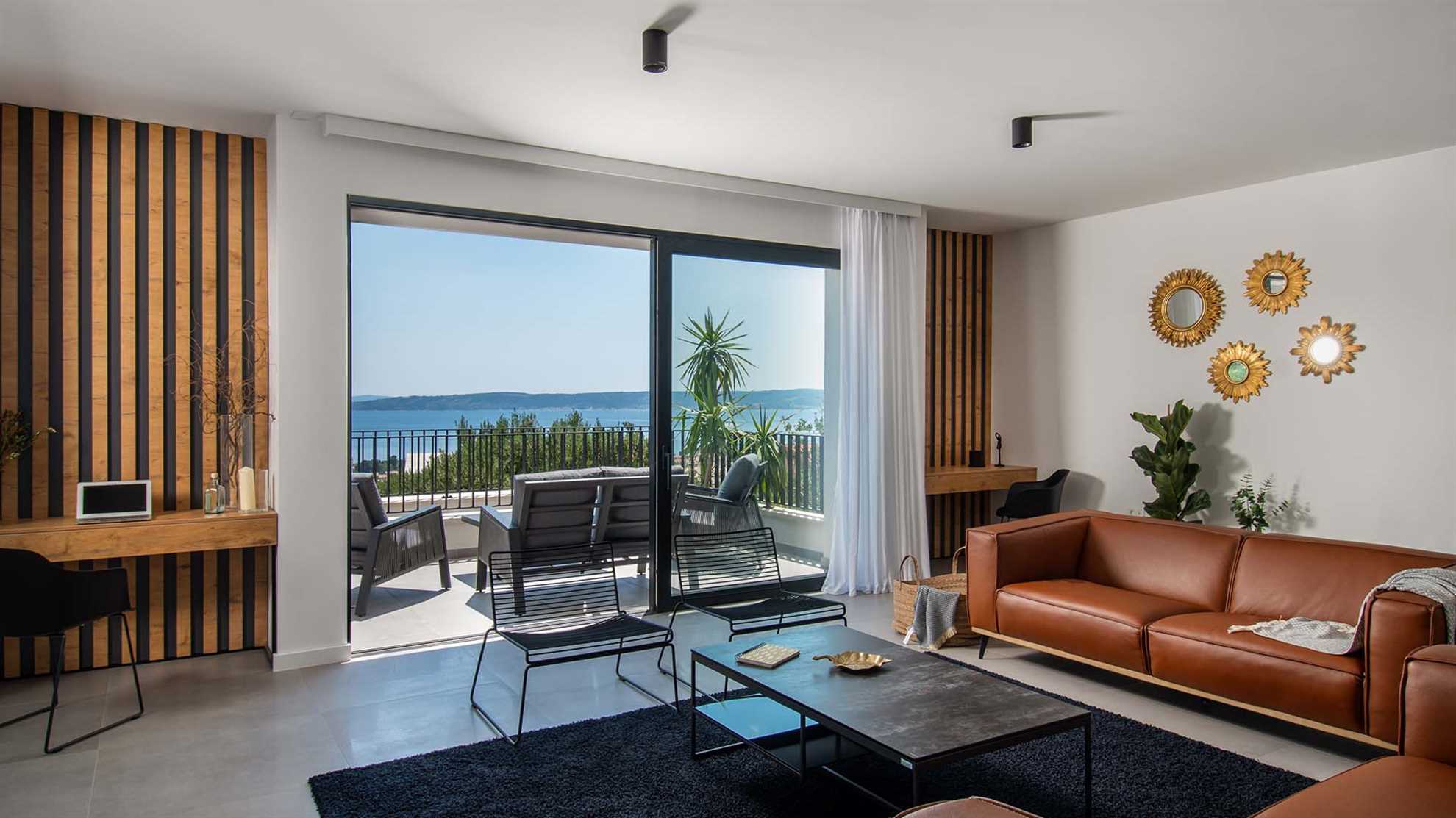 Luxurious villa with a pool in Kaštela