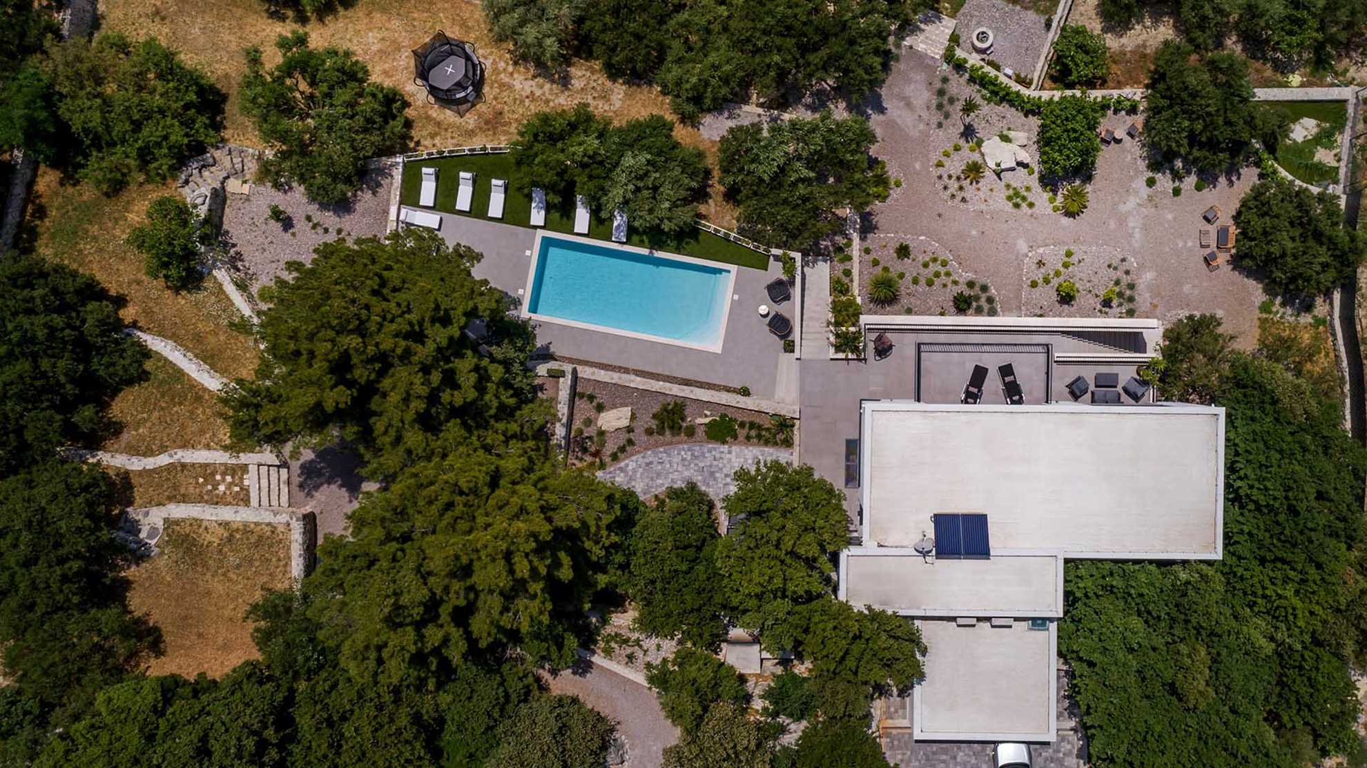Luxurious villa with a pool in Kaštela