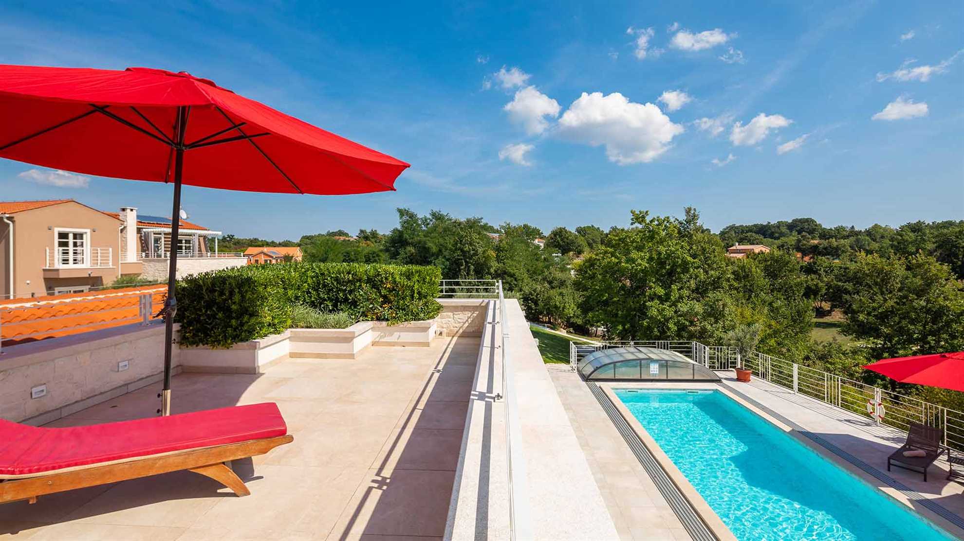 Luxury and modern villa with swimming pool