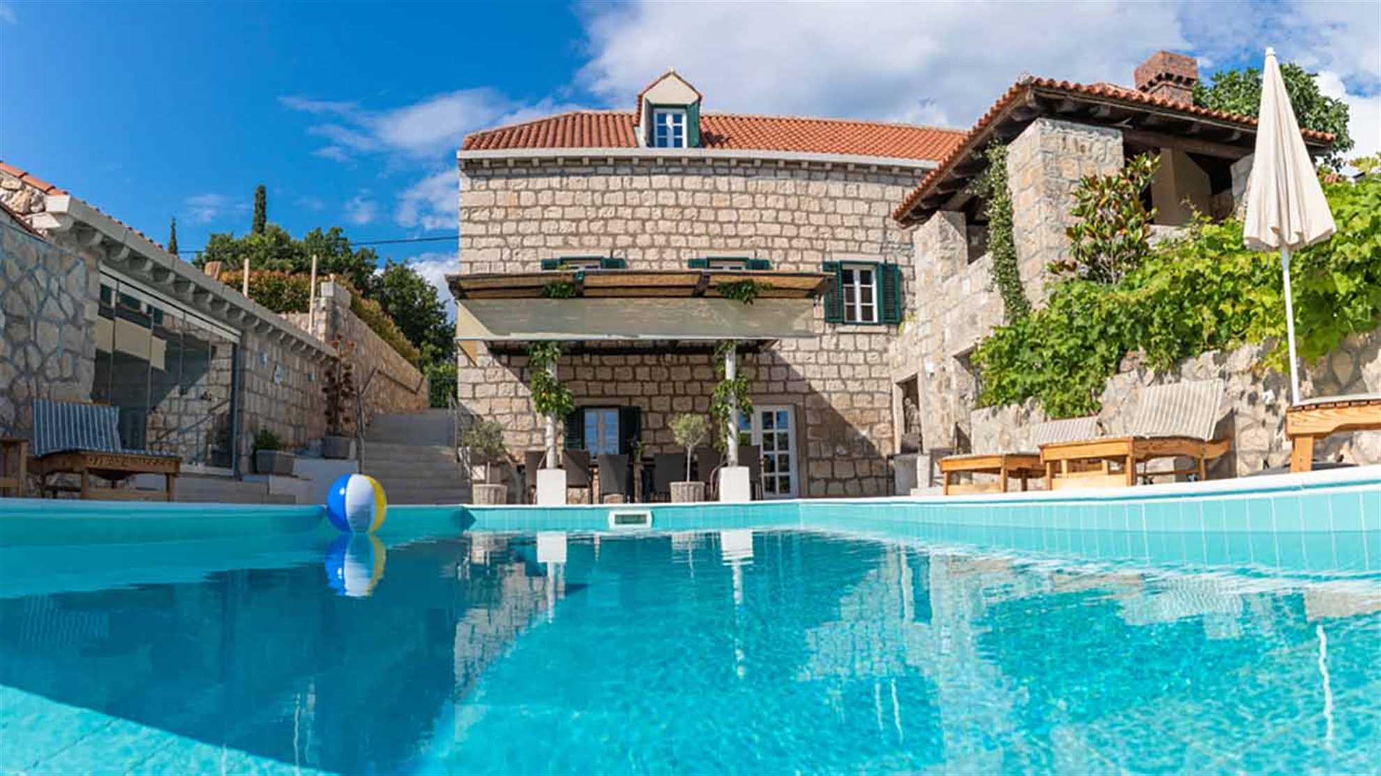 Wonderful heritage stone villa with swimming pool