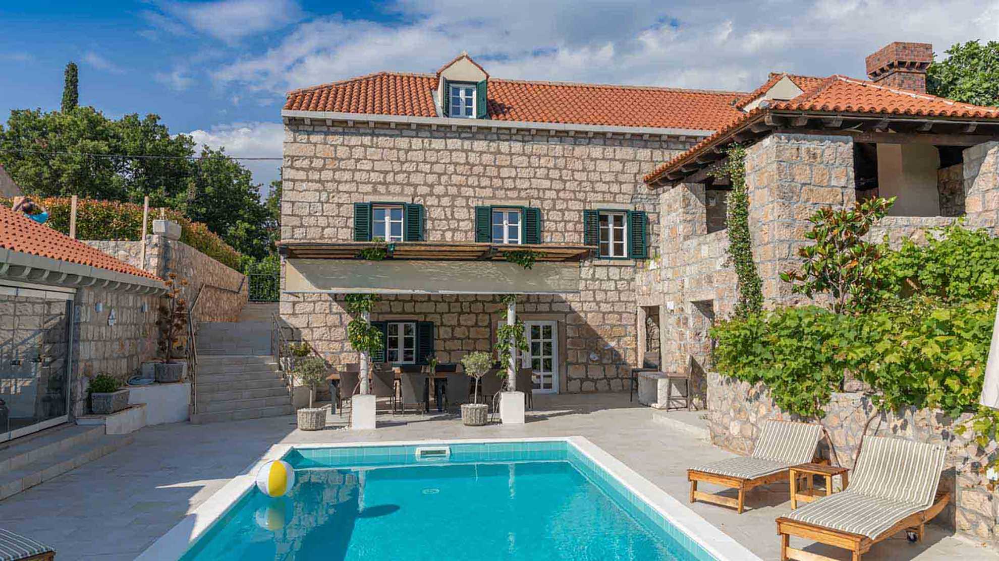 Wonderful heritage stone villa with swimming pool