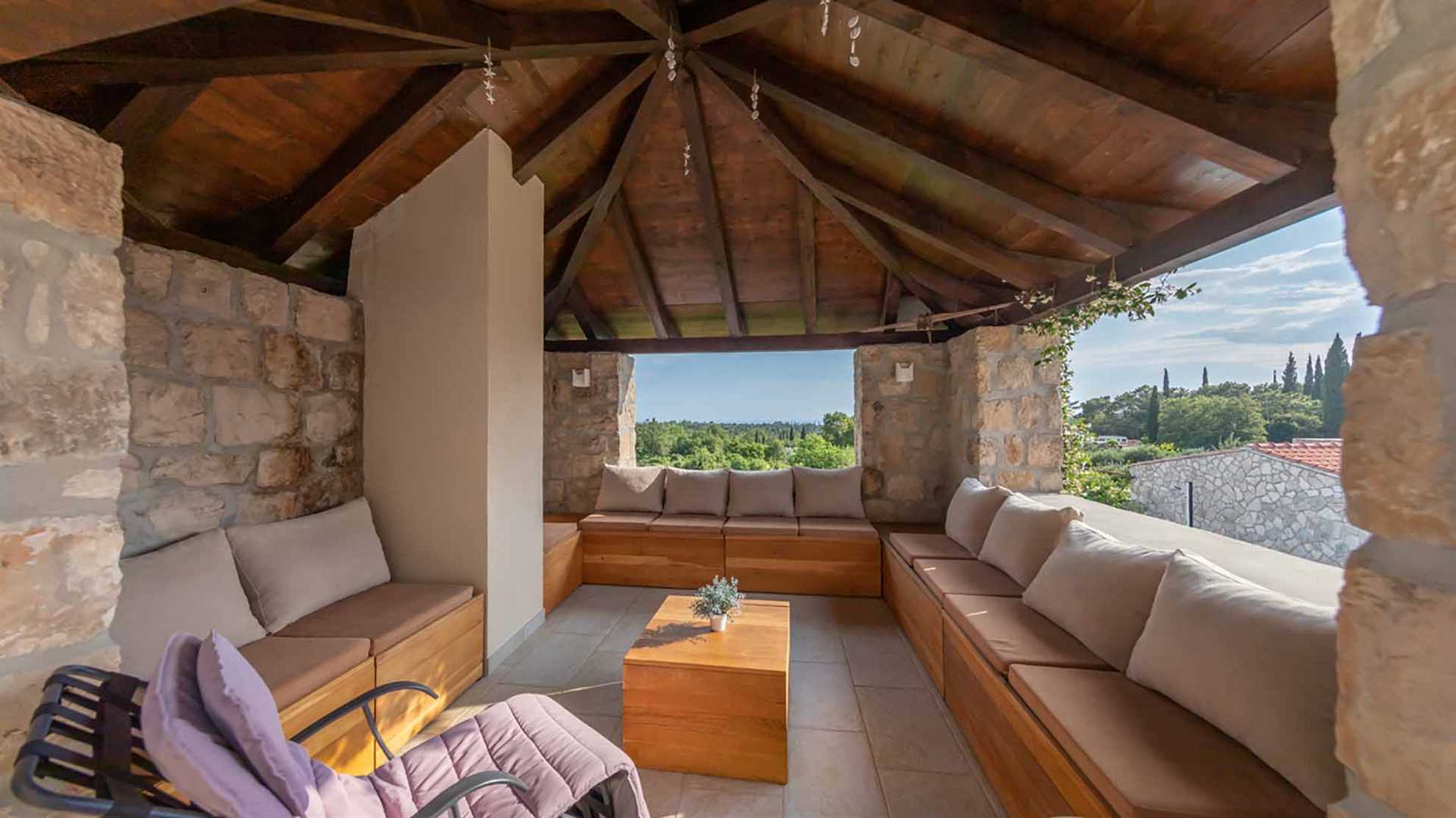 Wonderful heritage stone villa with swimming pool