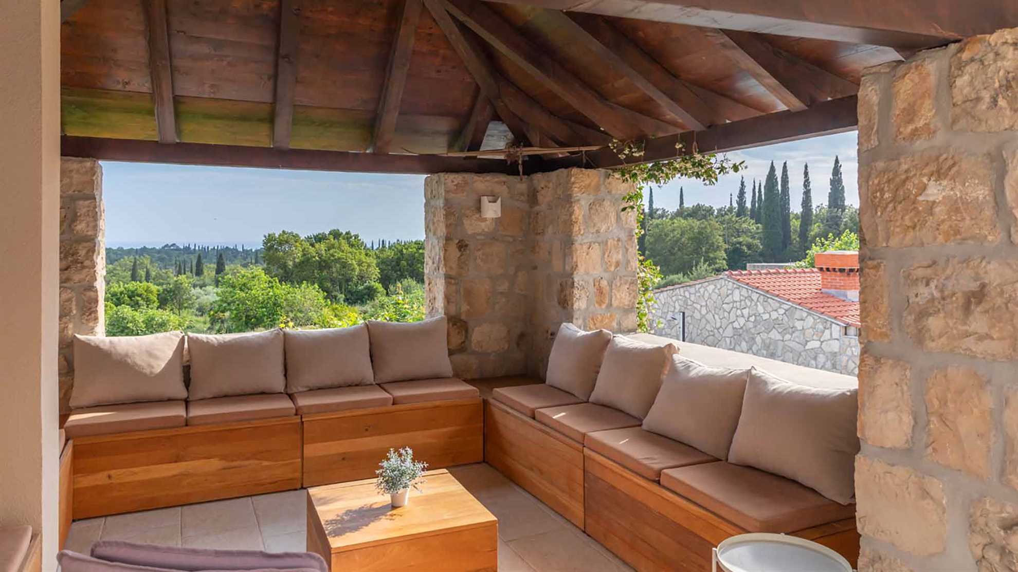 Wonderful heritage stone villa with swimming pool