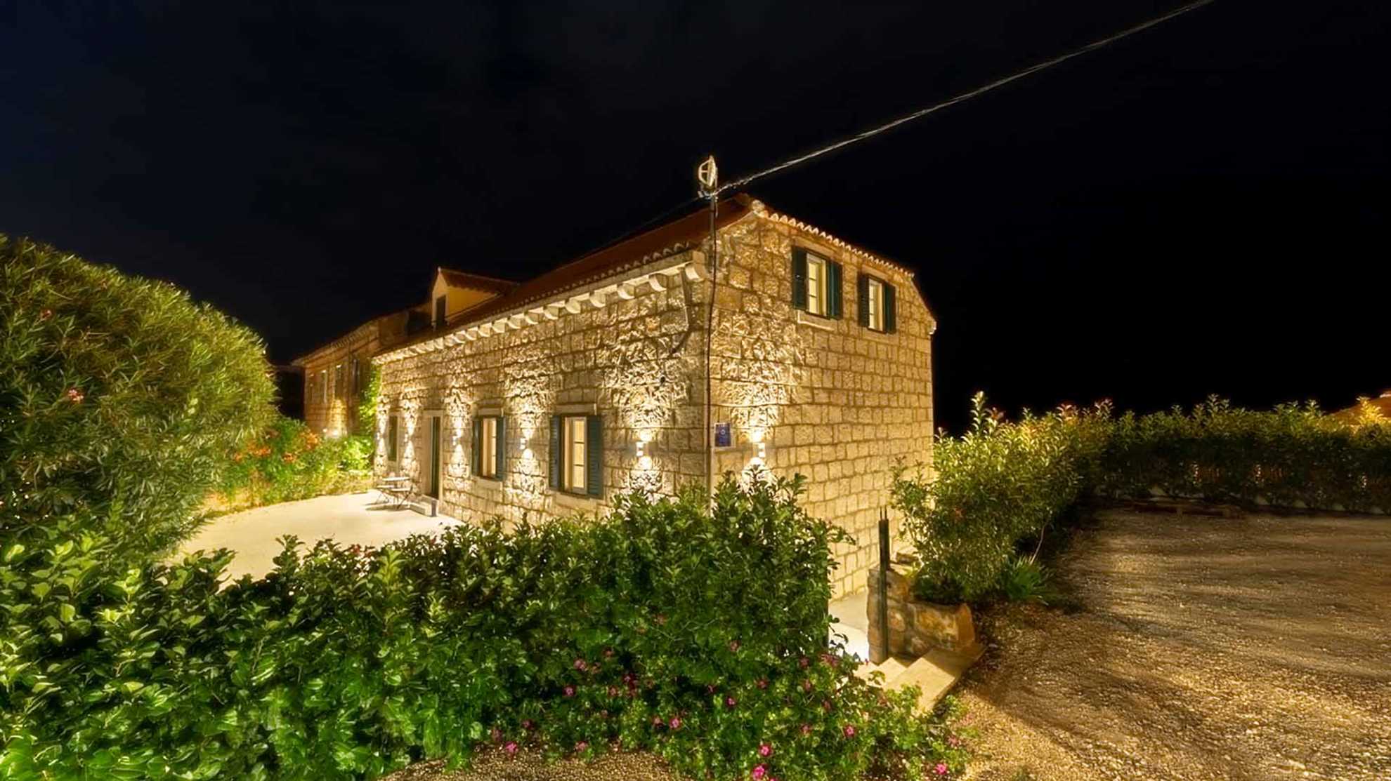 Wonderful heritage stone villa with swimming pool