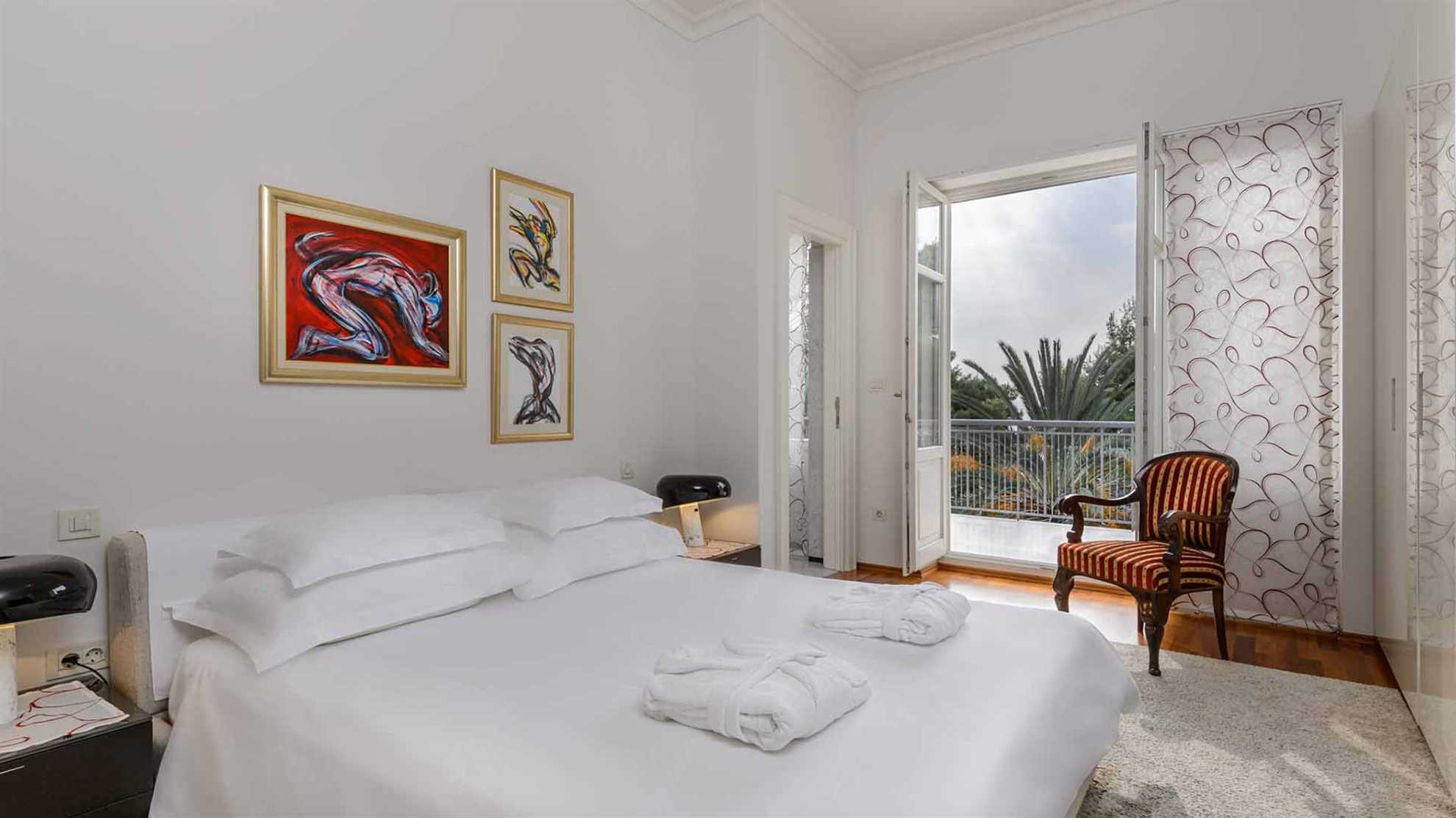 Luxurious villa with swimming pool in Split