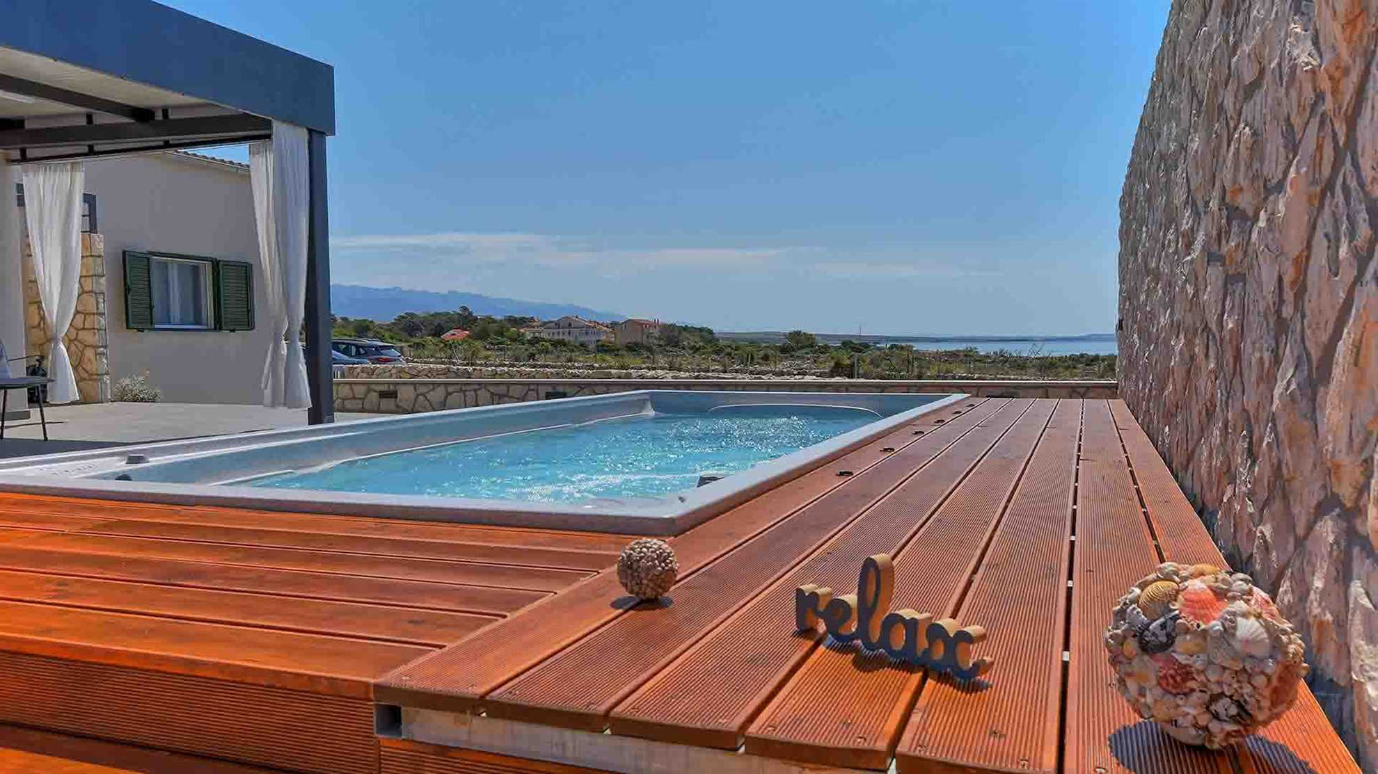 Luxurious and modern villa on the island of Pag