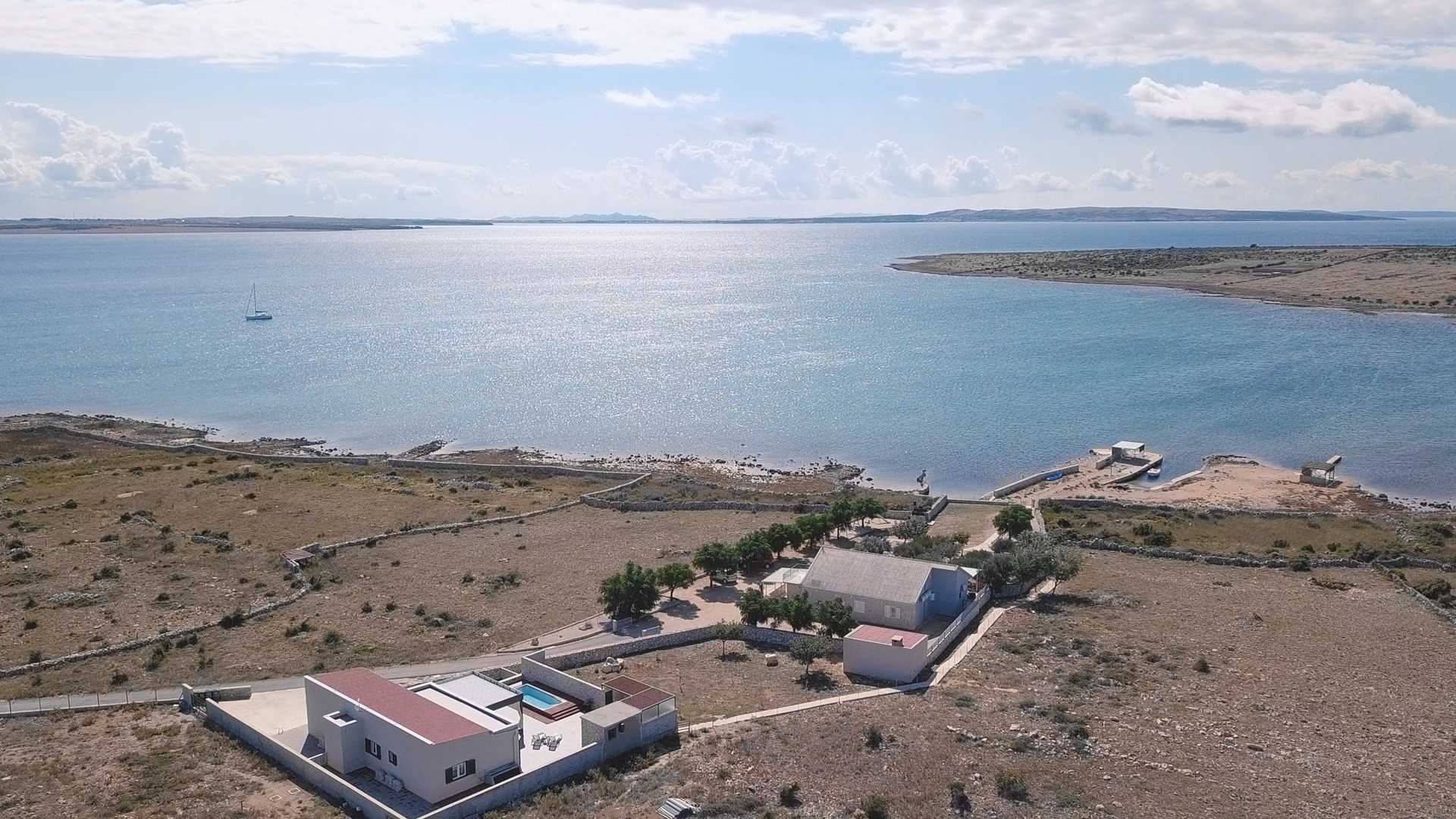 Luxurious and modern villa on the island of Pag