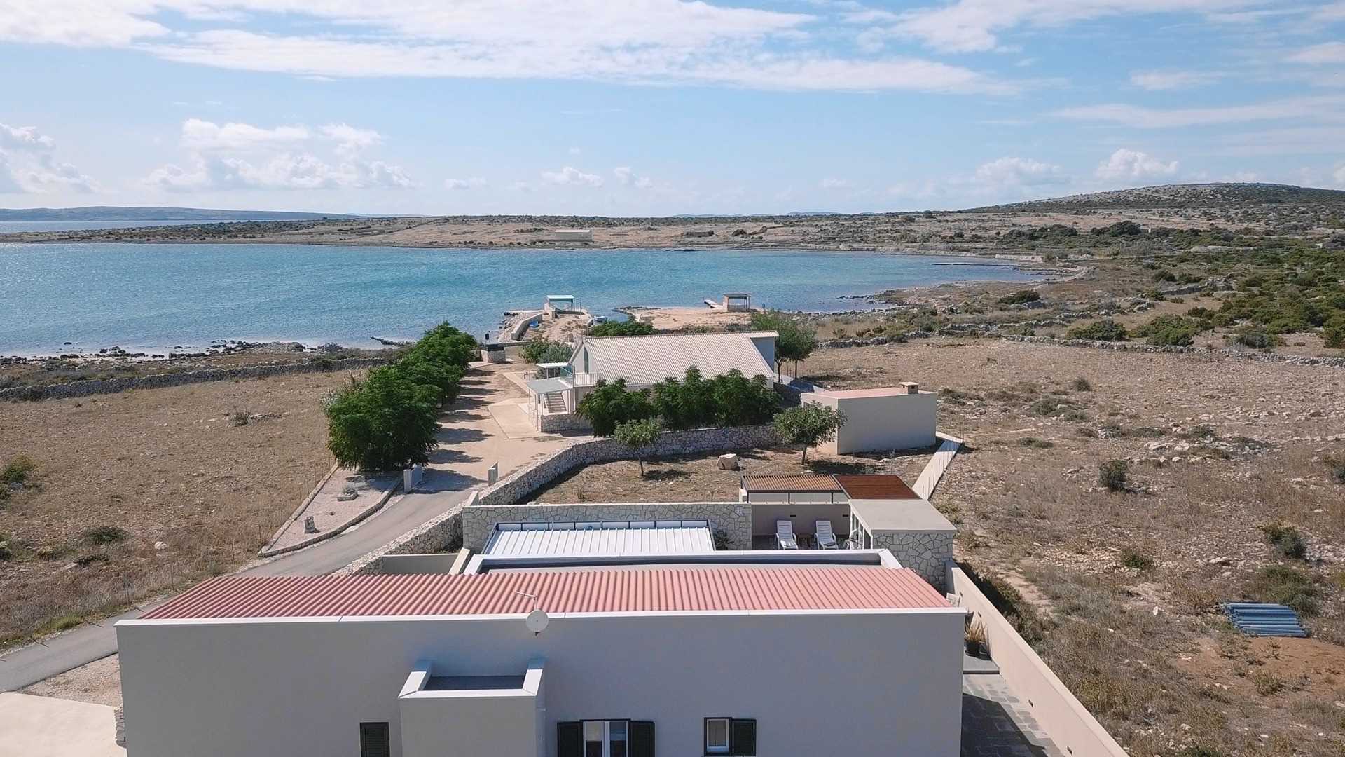 Luxurious and modern villa on the island of Pag