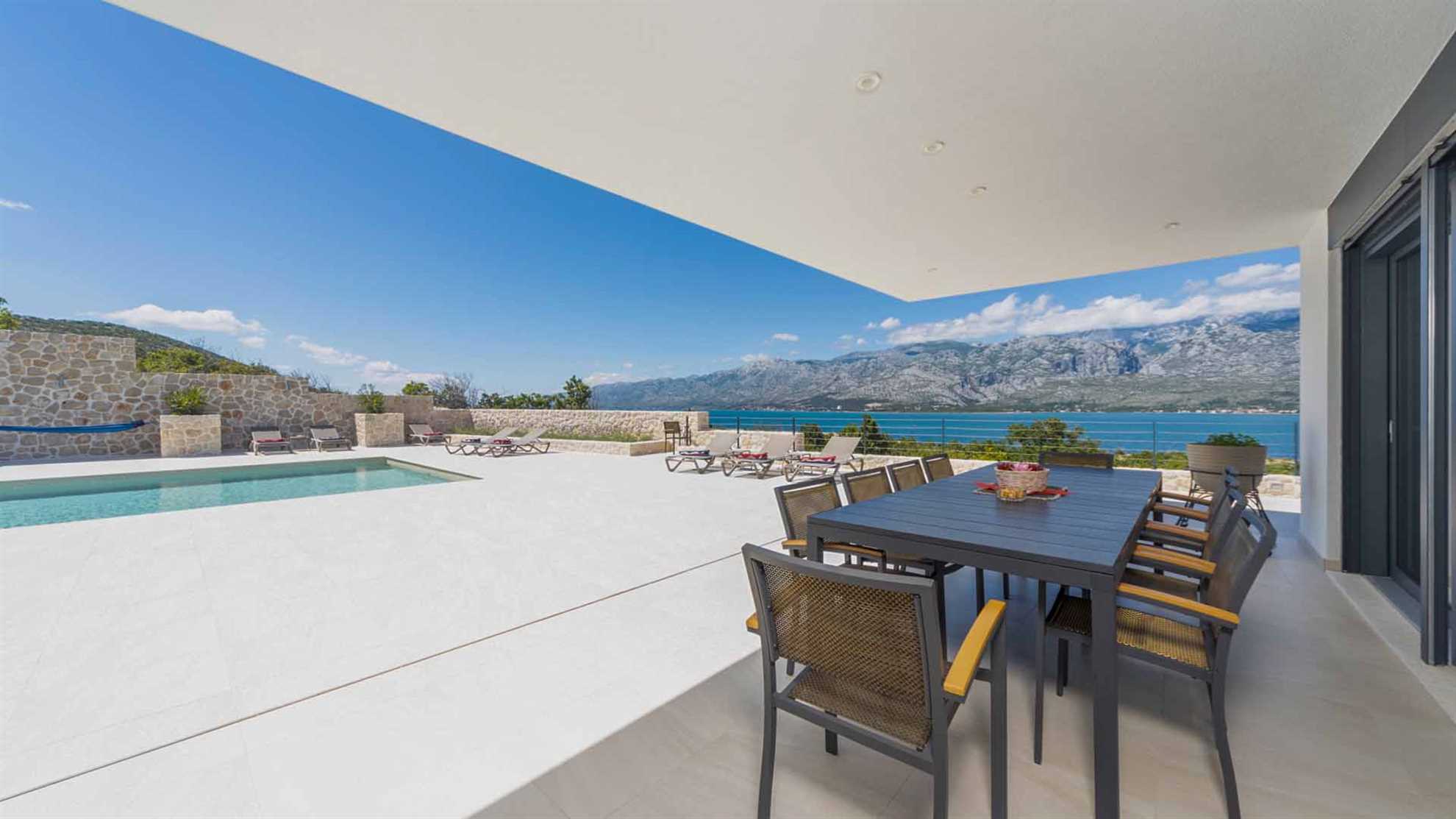 Luxury villa near Zadar with a stunning sea view