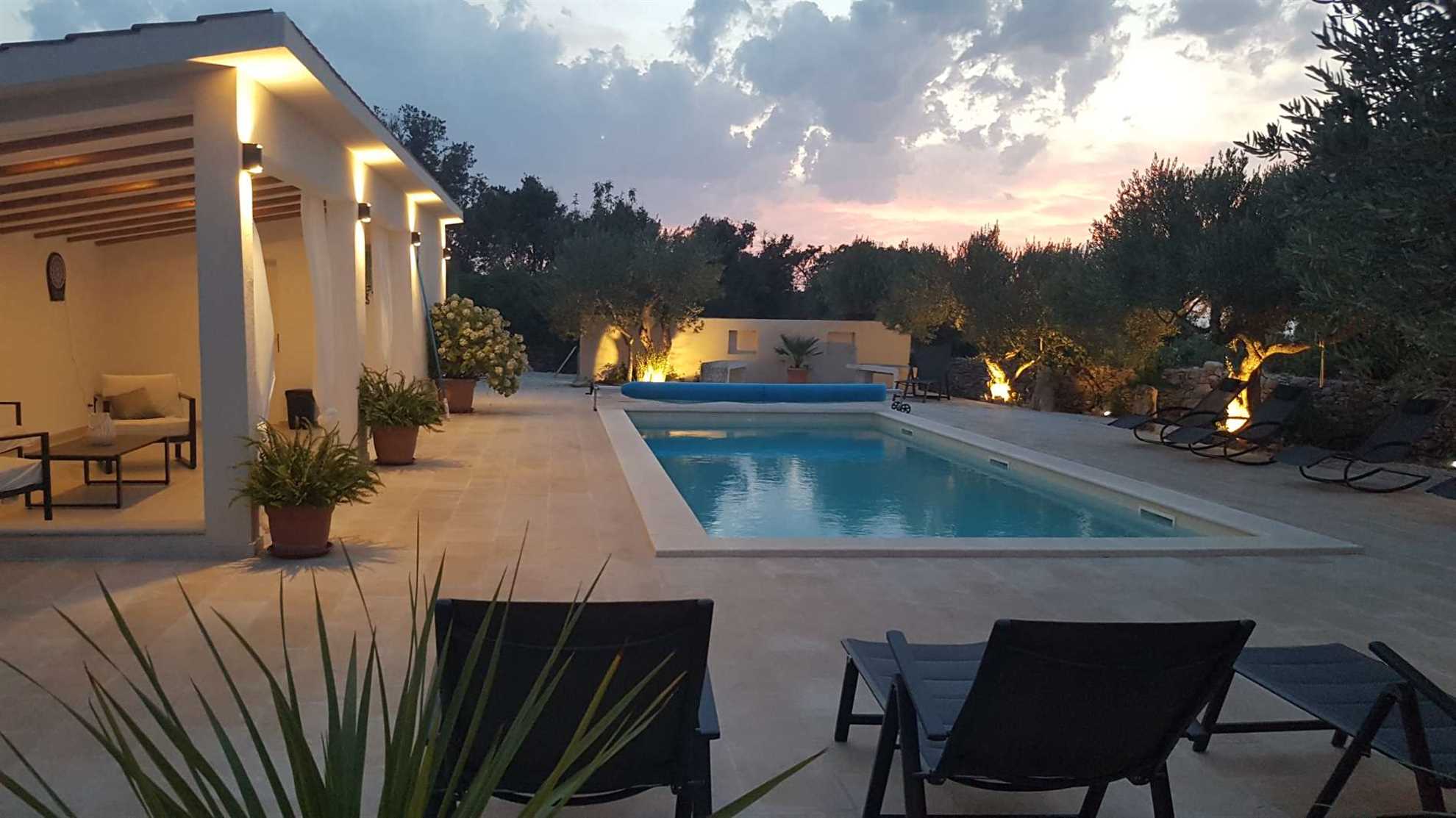 Dalmatian stone house with swimming pool