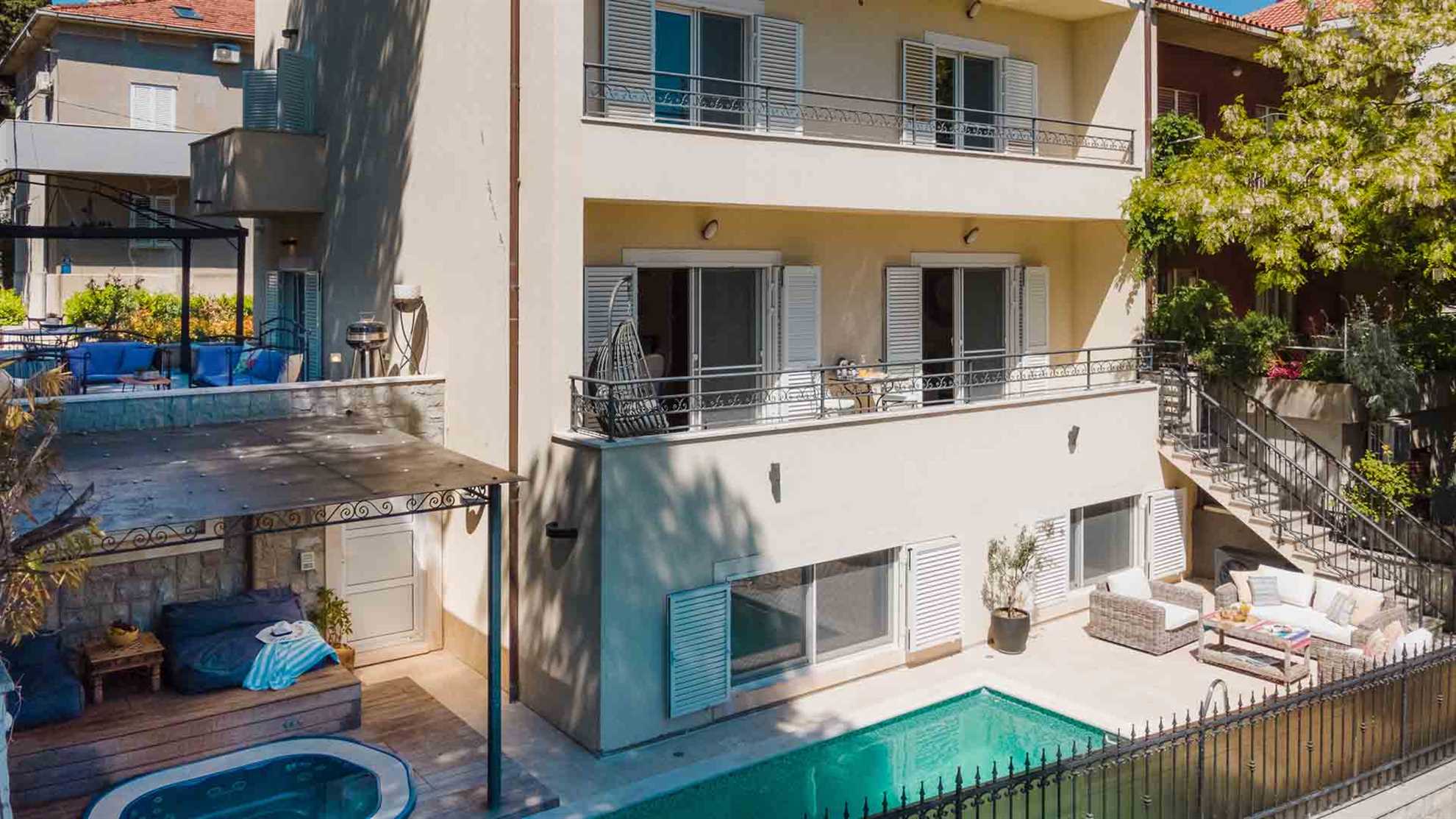 Modern and luxuriously equipped villa in Split