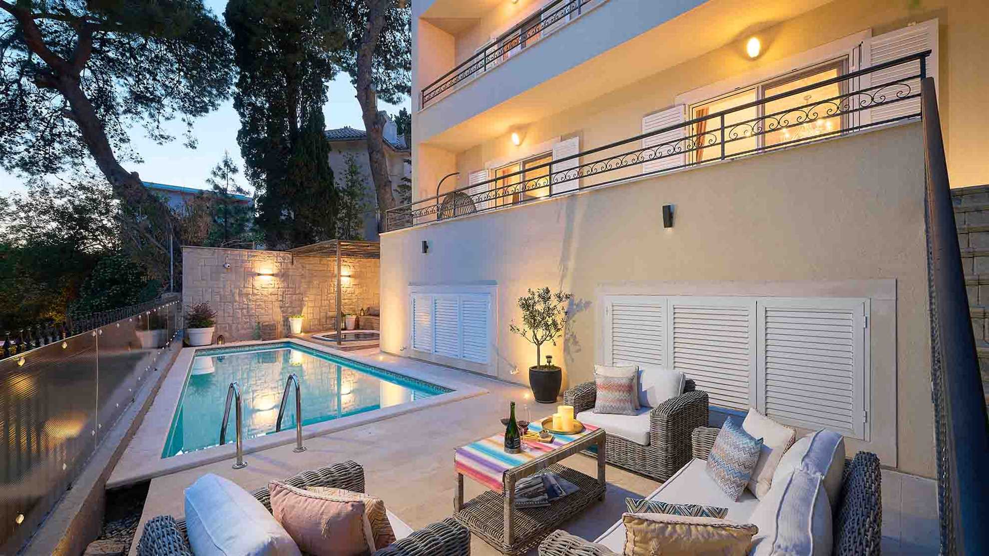 Modern and luxuriously equipped villa in Split